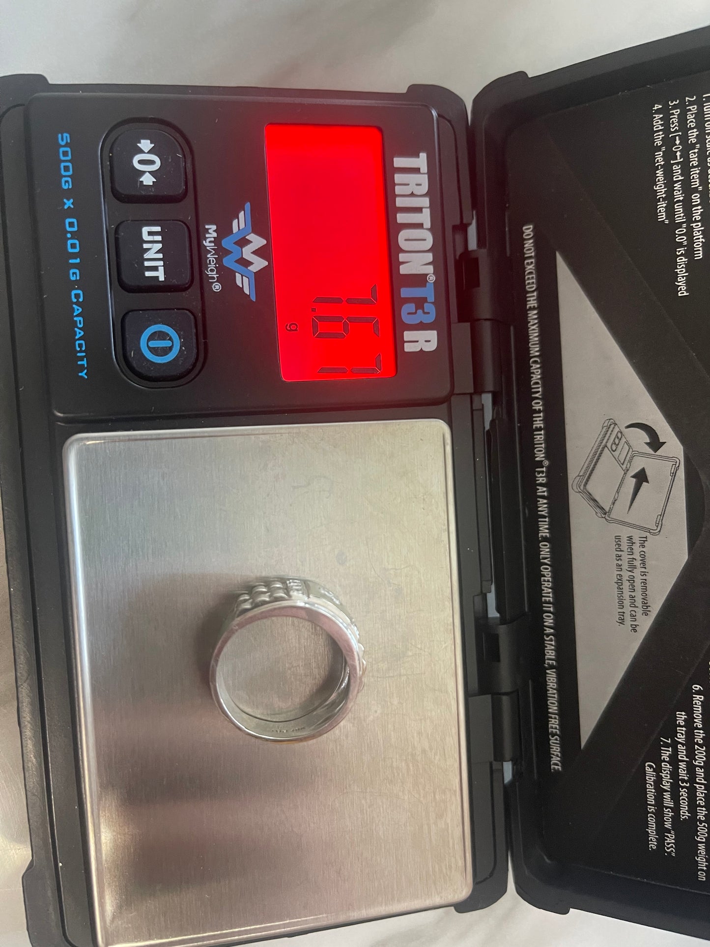 10K White Gold Diamond Ring
