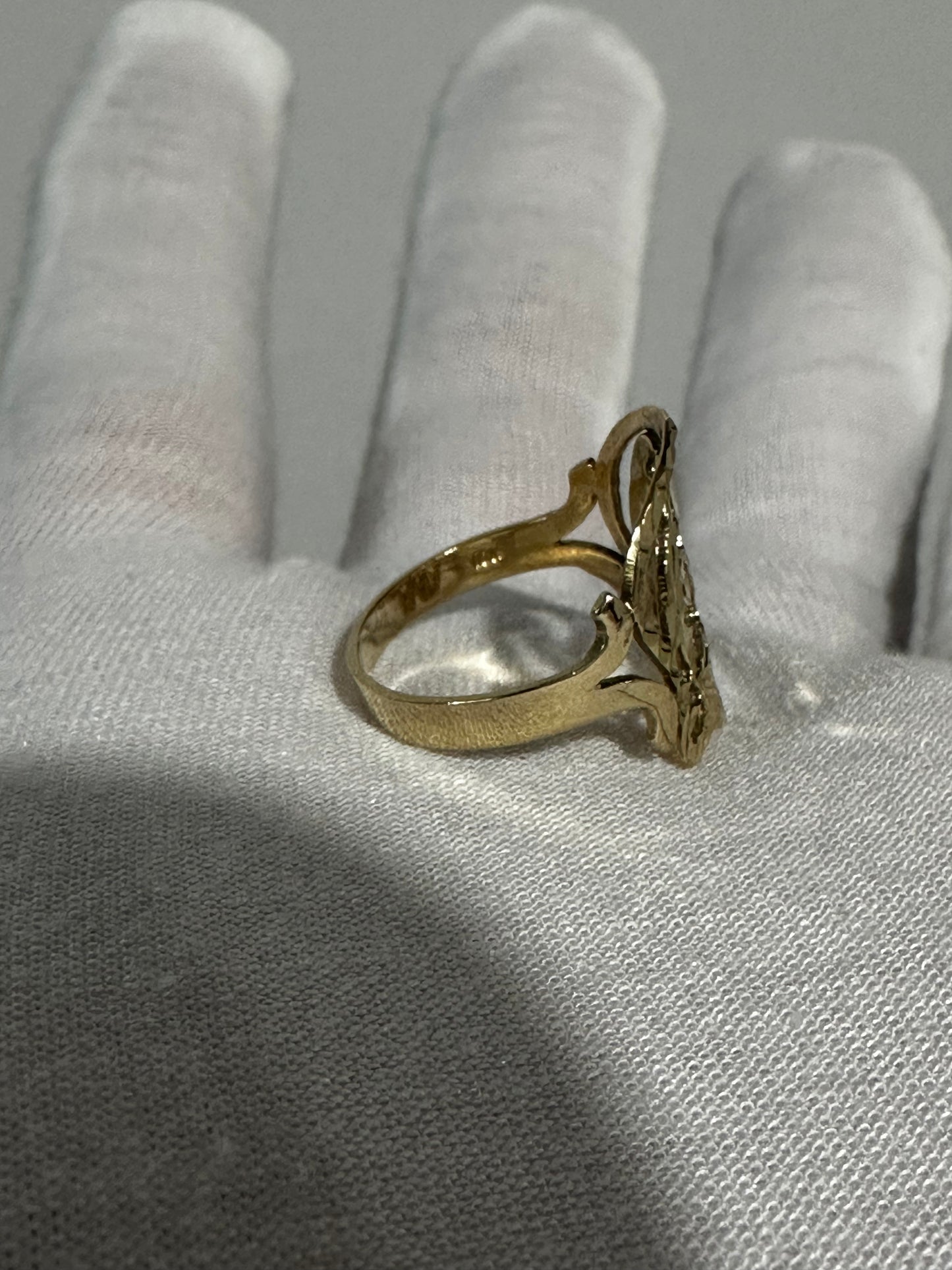 10K DC Jesus Ring Size 7.5