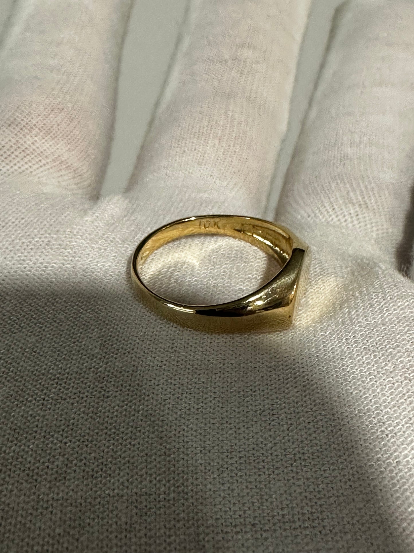 10K Gold Heart Ring Size 5