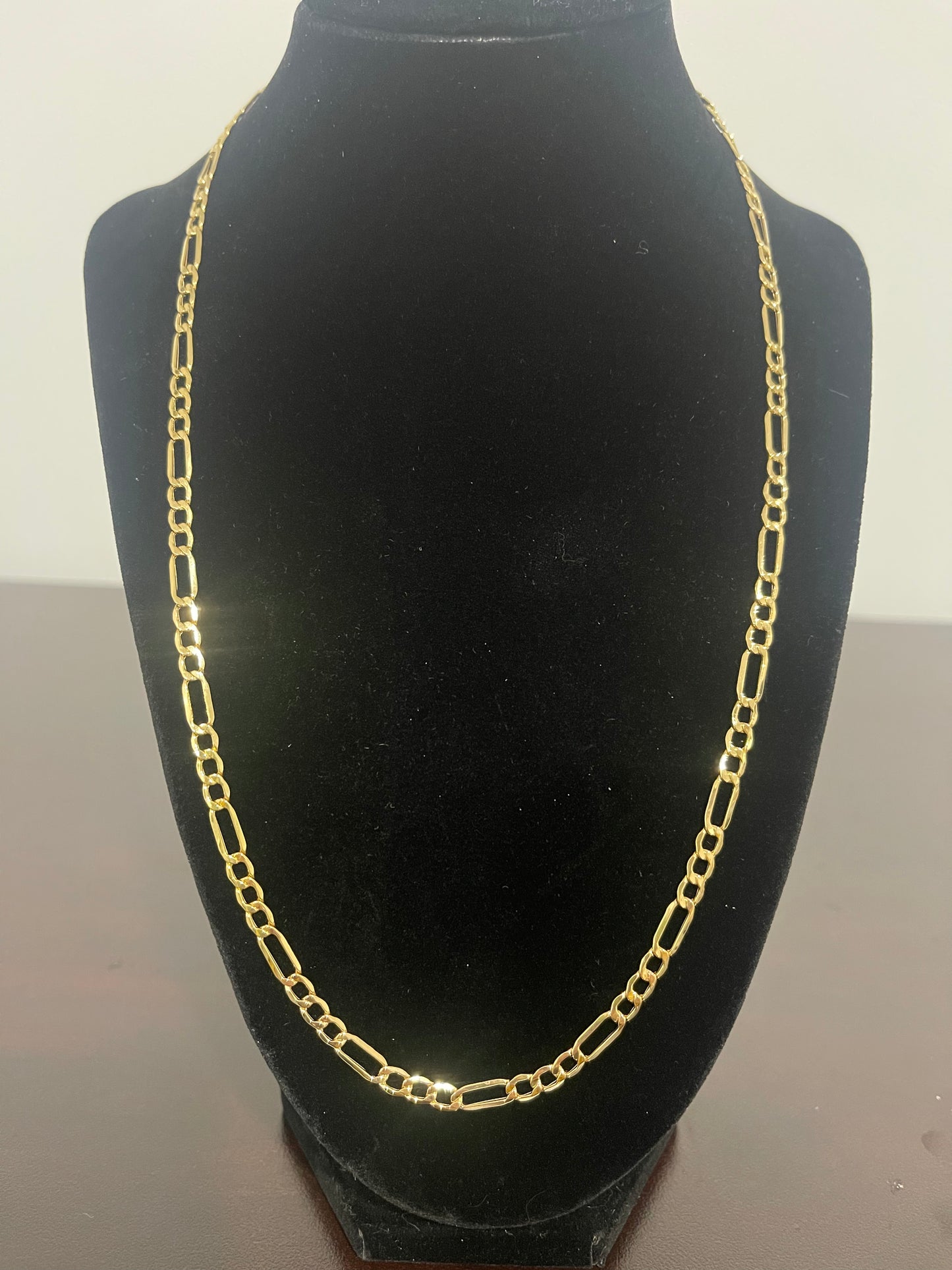 Authentic 10K Gold 22” Figaro Chain 6.12g