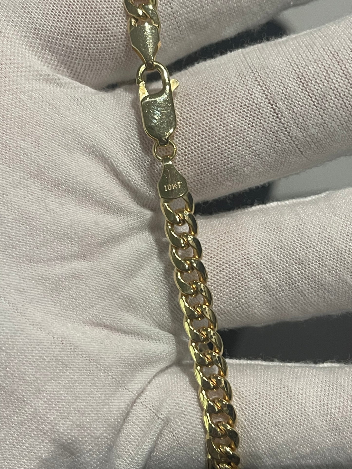 10K Cuban Bracelet 8”