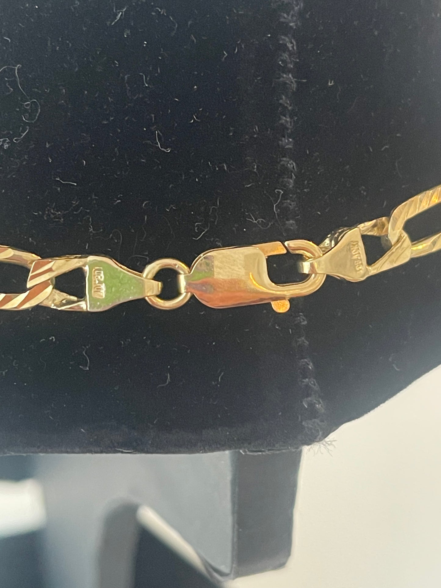 10K DC Figaro Chain 24”