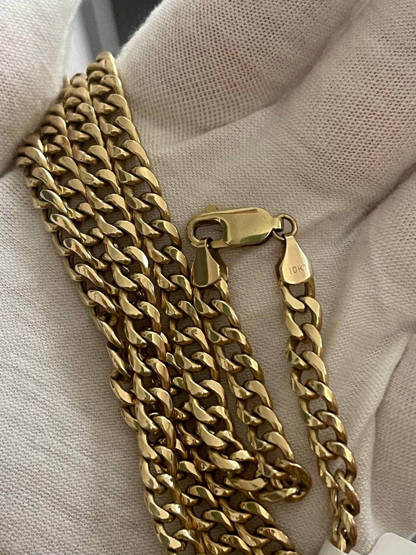 10K Cuban Chain 22”
