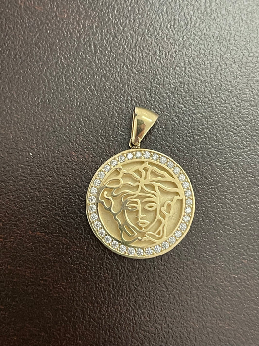 10k Gold Medusa Pendant