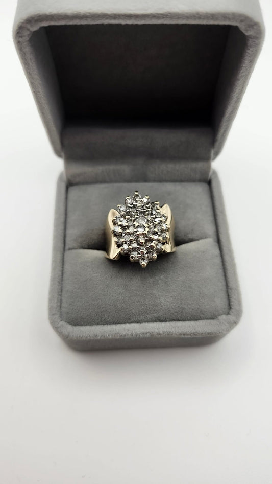 10K Diamond Ring Size8