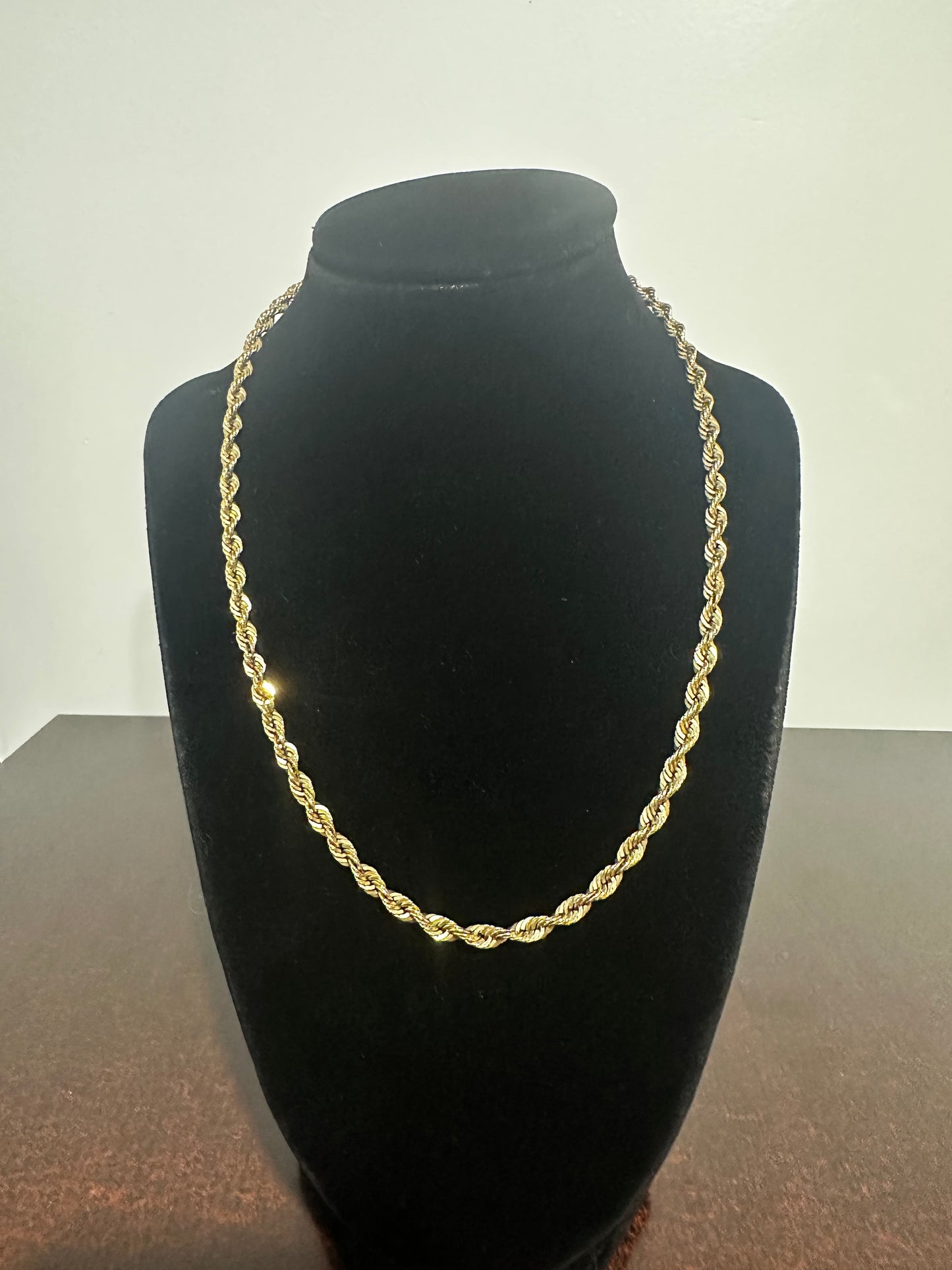 10K Rope Chain 18.5”