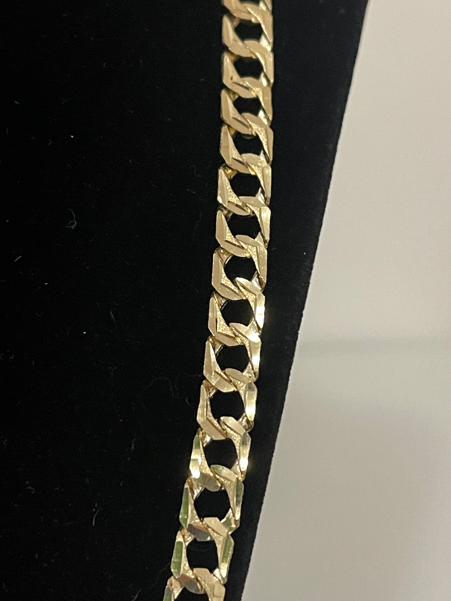 24” 10K Gold DC Curb Chain