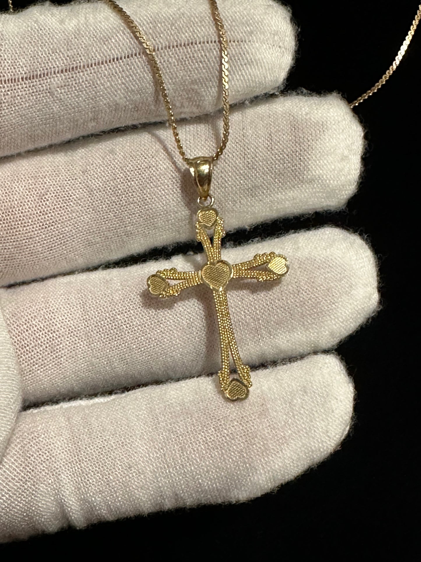 10K S Link Chain & Heart Cross 18.5”