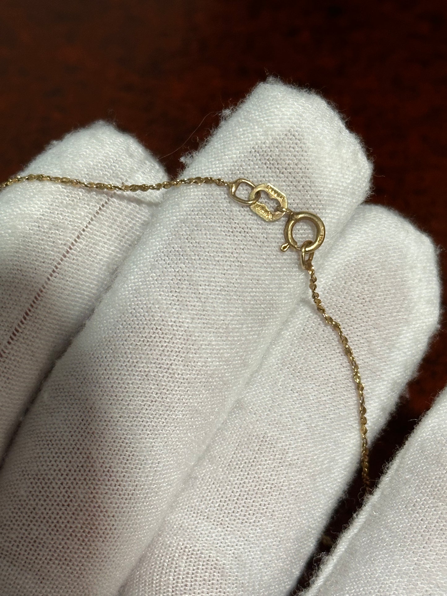 10K “Taurus” Pendant & 21.75” Spiral Chain