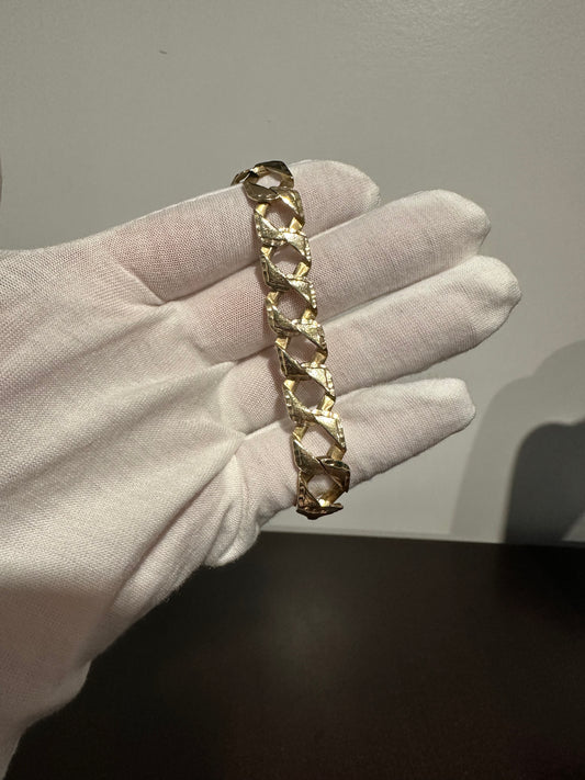 10K DC Curb Bracelet 7 3/4”