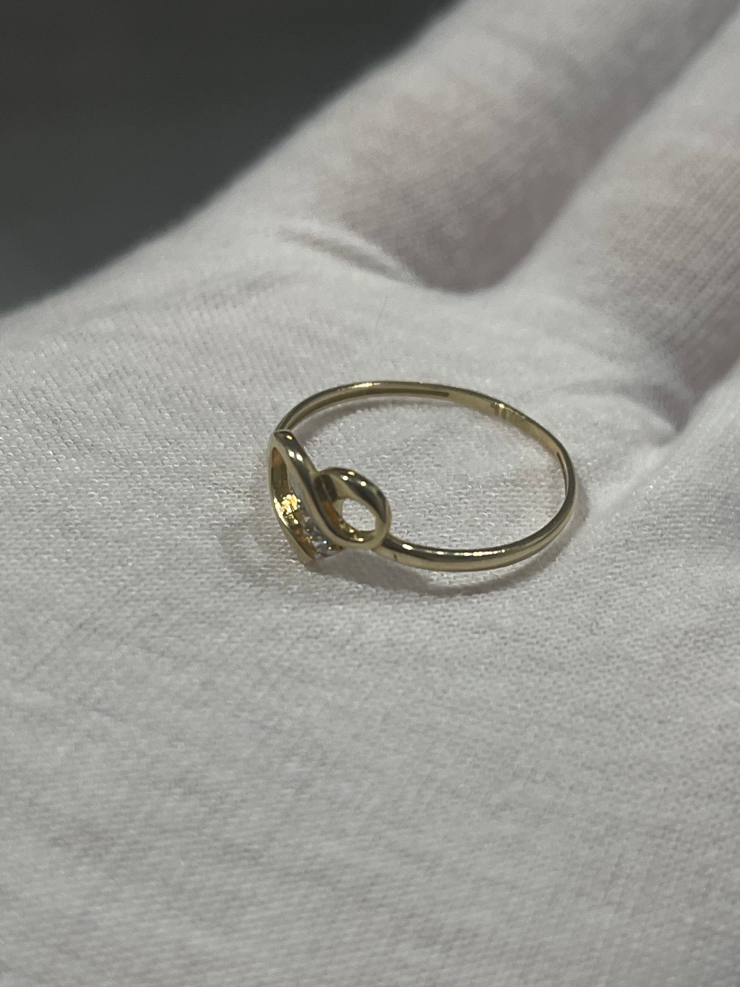 Authentic 10k Gold Heart Ring Size 7.5, 0.83g