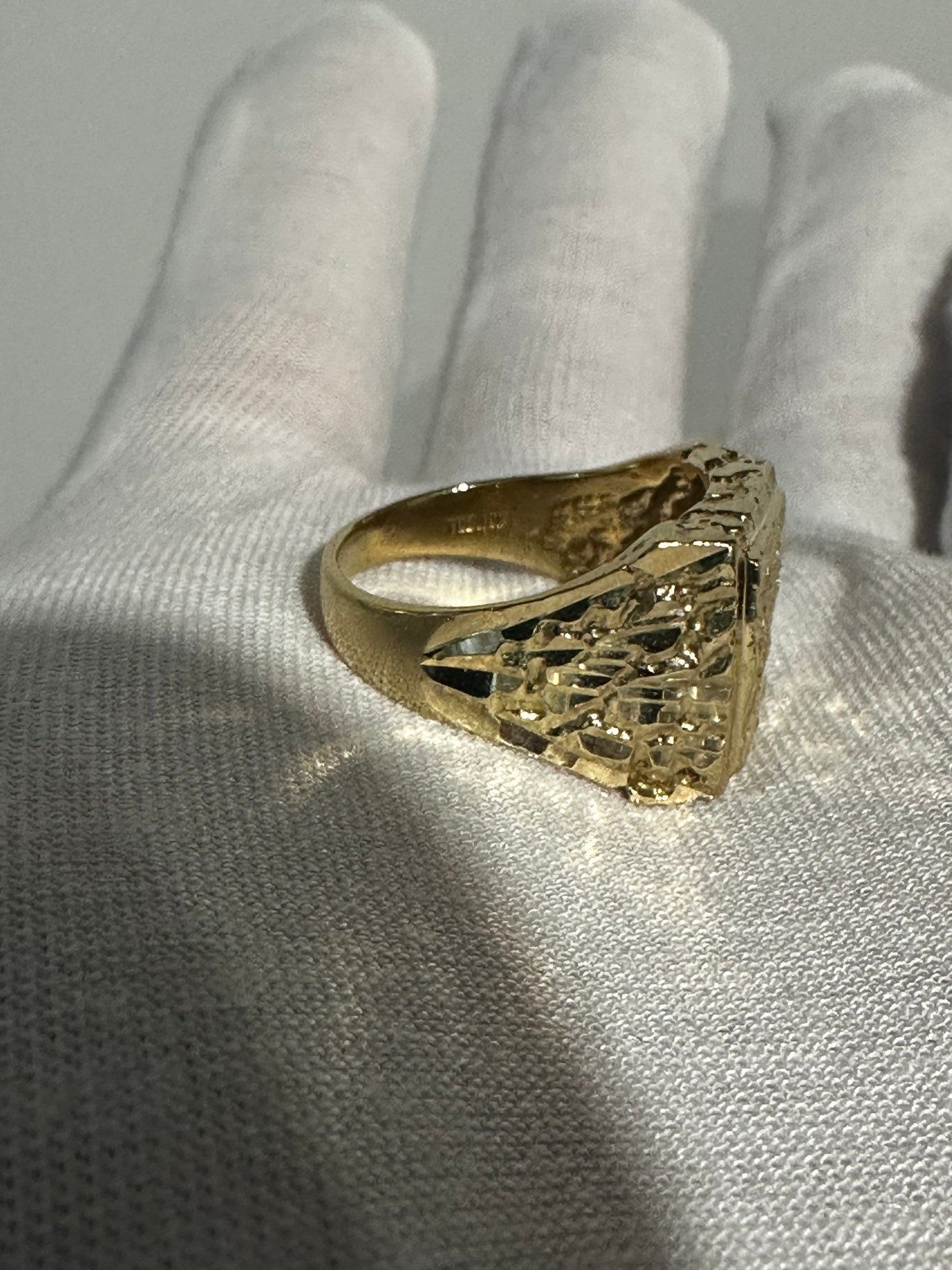 10K Gold Nugget Ring Size 8.5