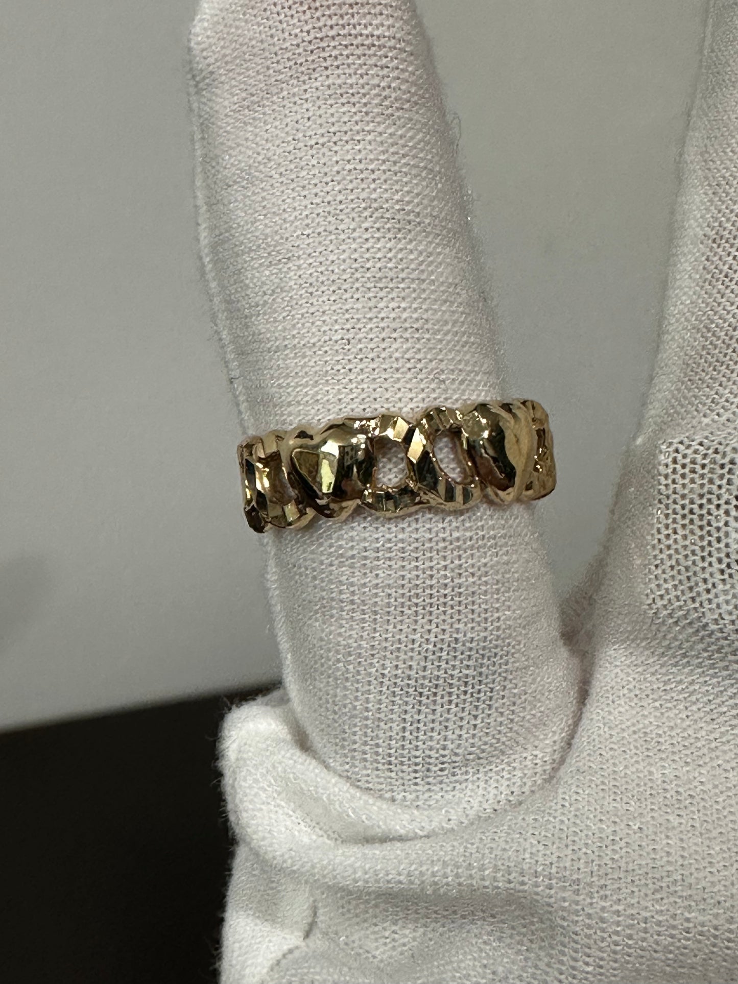 10K Diamond Cut Heart Ring Size 7