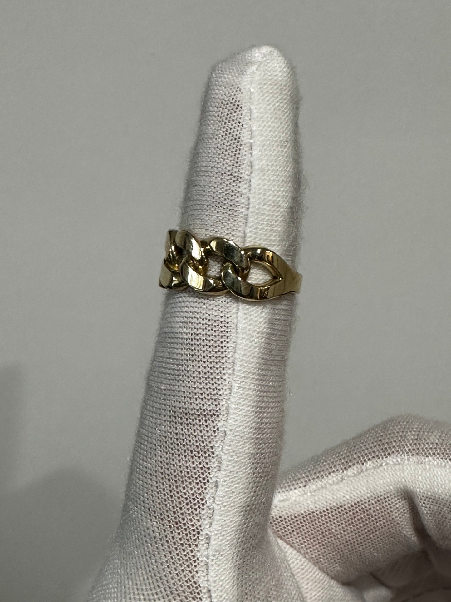 10K Cuban Link Ring Size 6.75