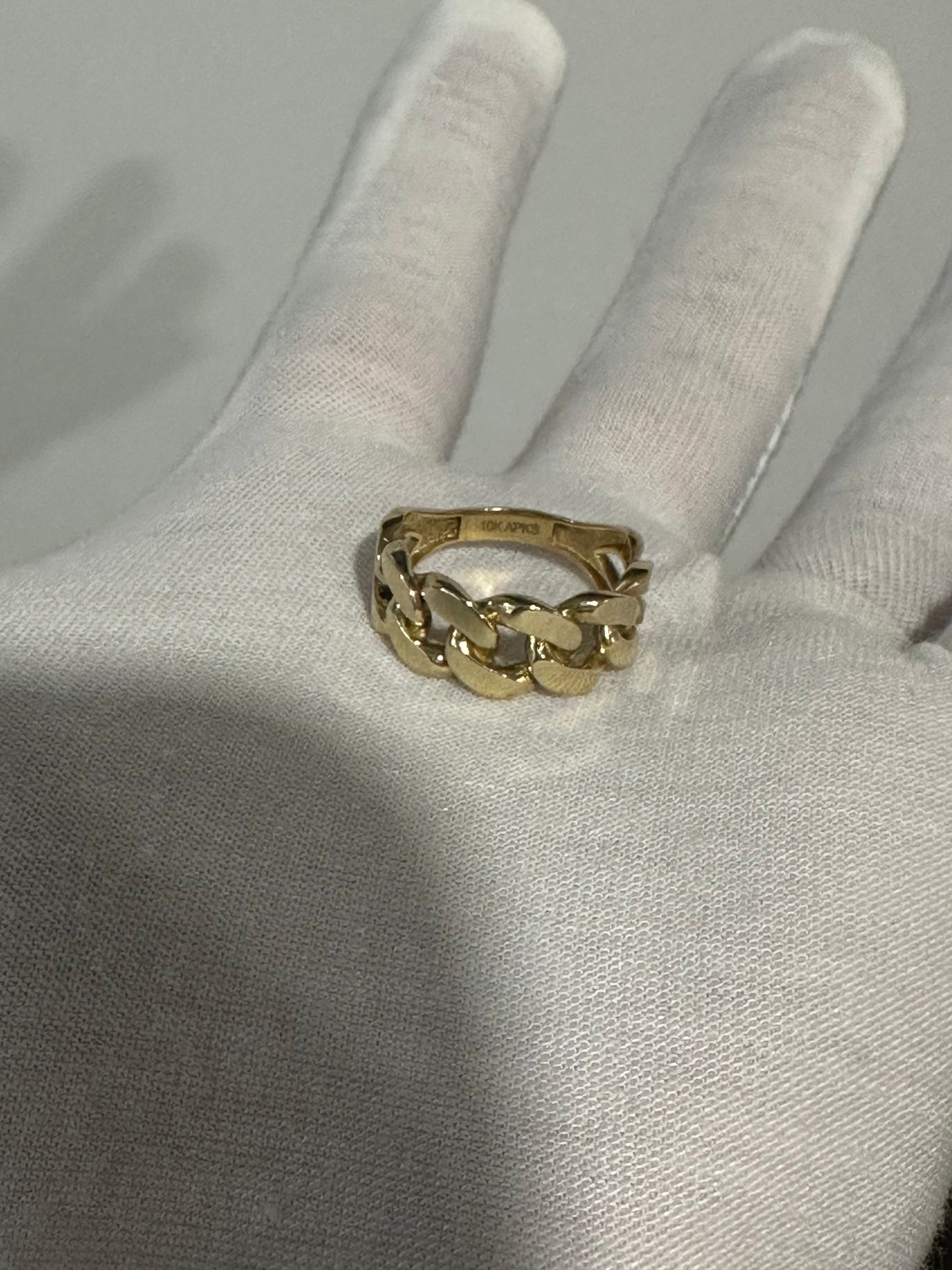 10K Cuban Link Ring Size 6.75