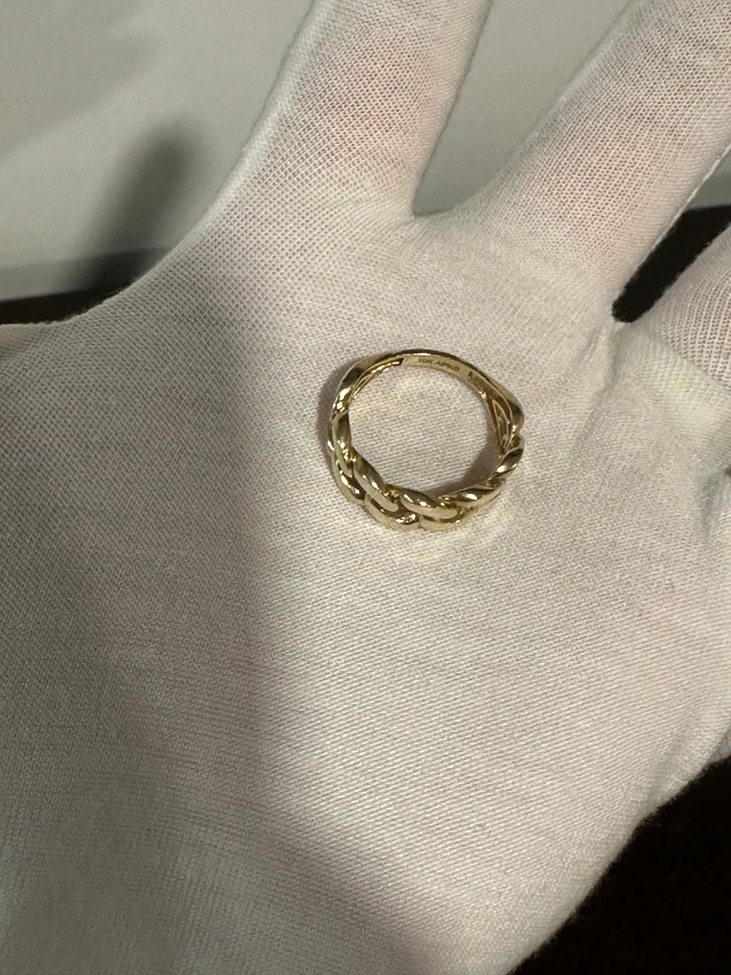 10K Cuban Link Ring Size 6.75