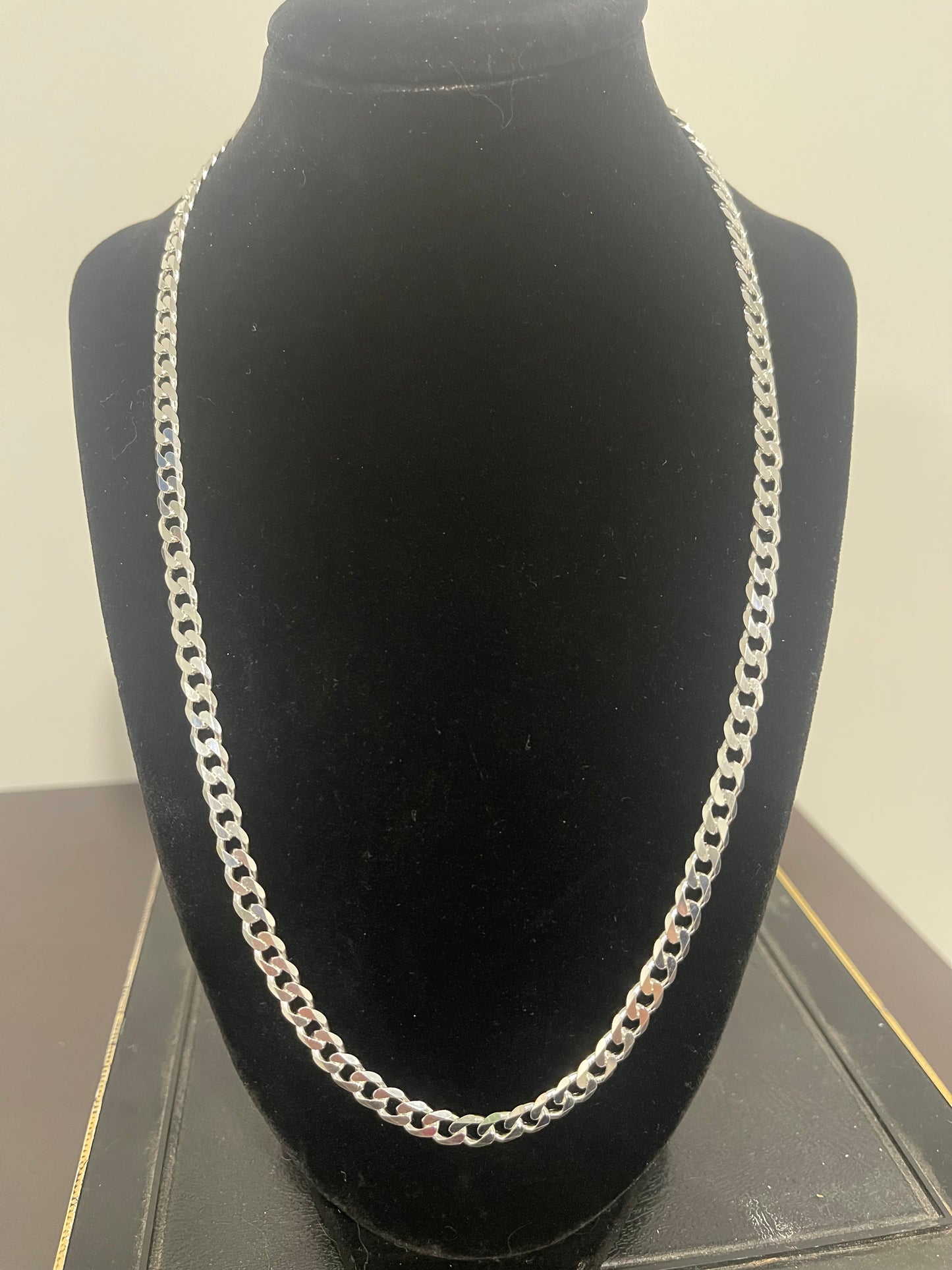 Authentic 925 Italian Silver 22” Cuban Link 26.10g