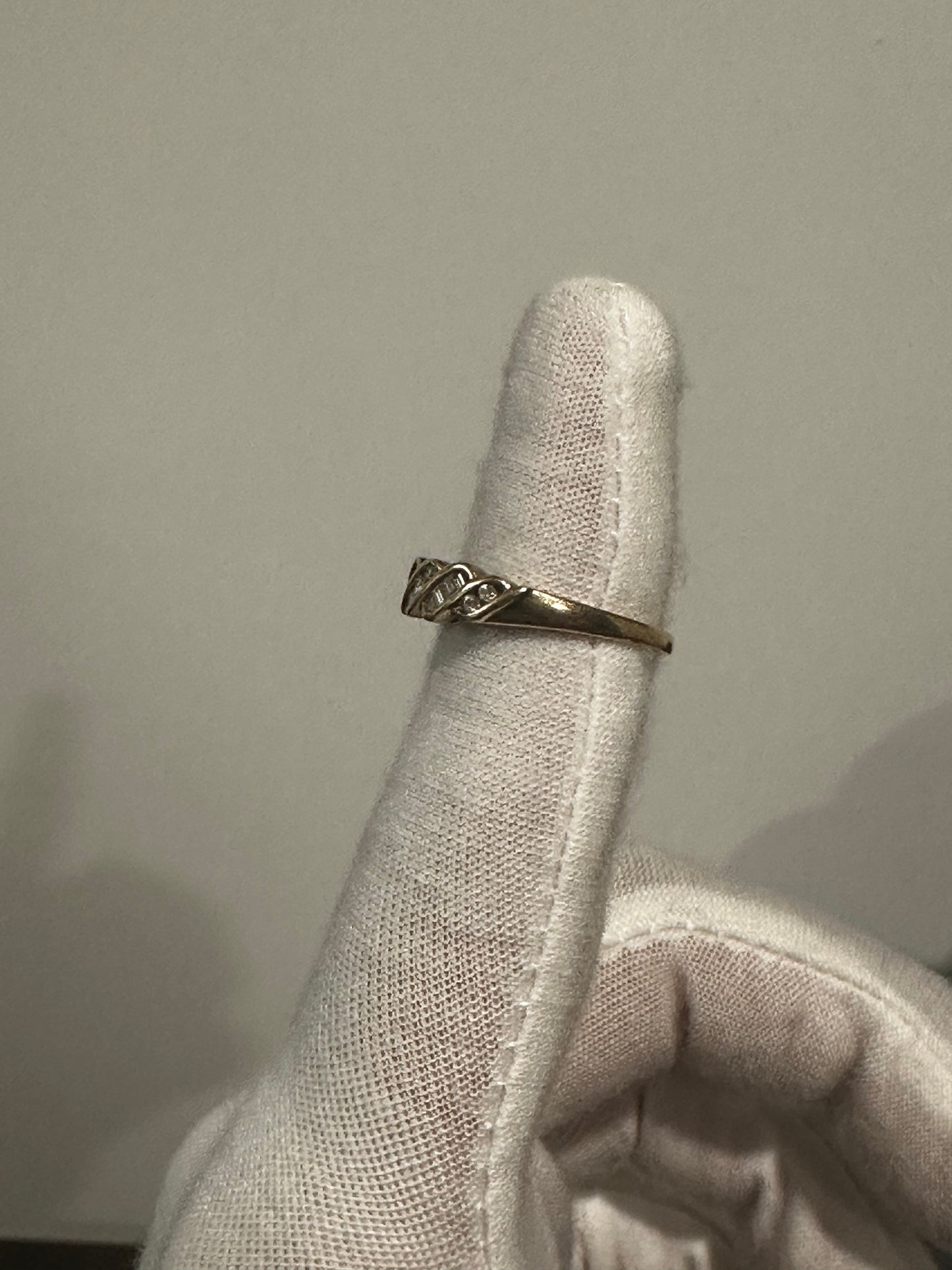 10K Gold Diamond Ring Size 6 3/4