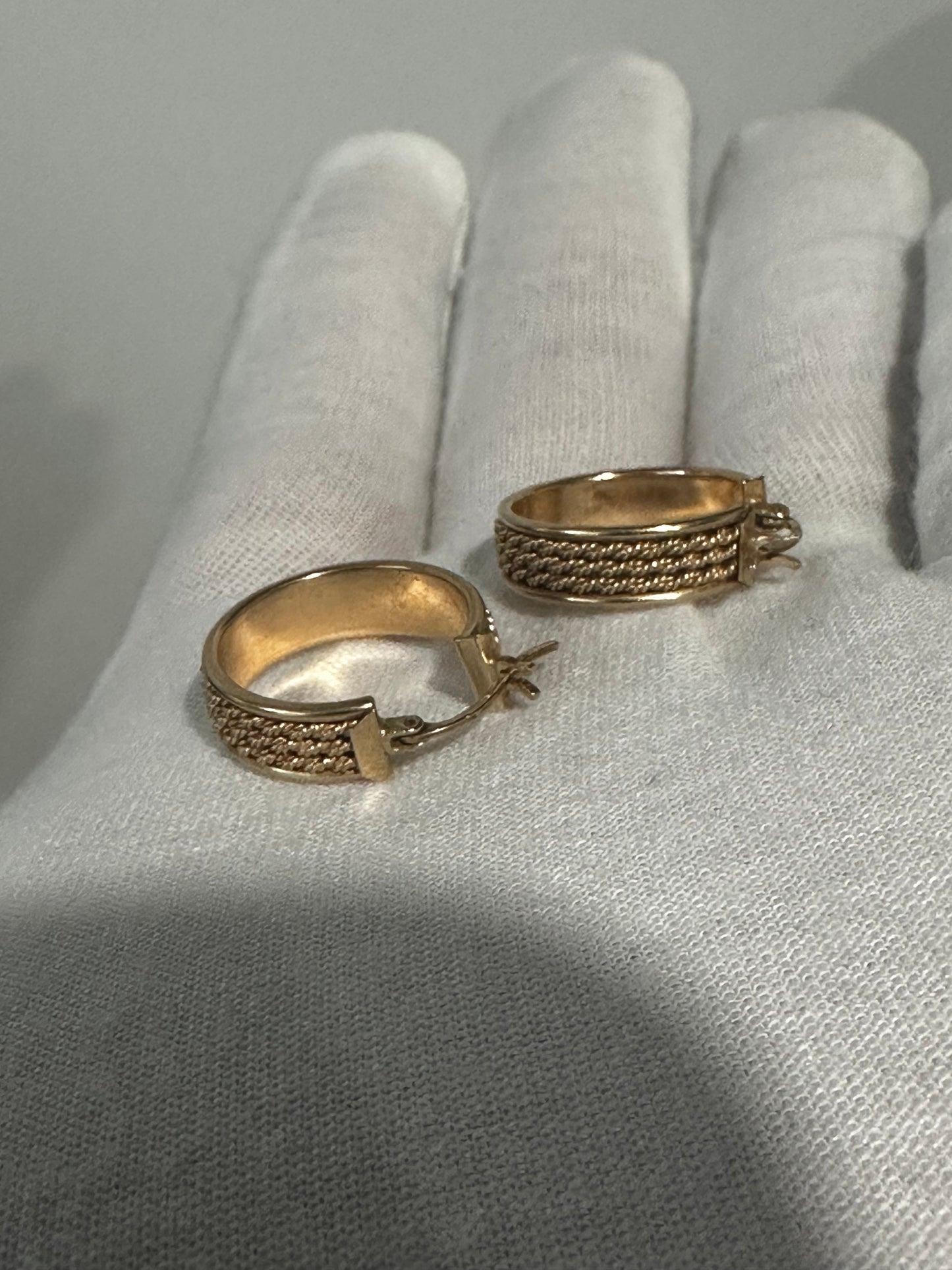 10K Gold Hoops Earrings