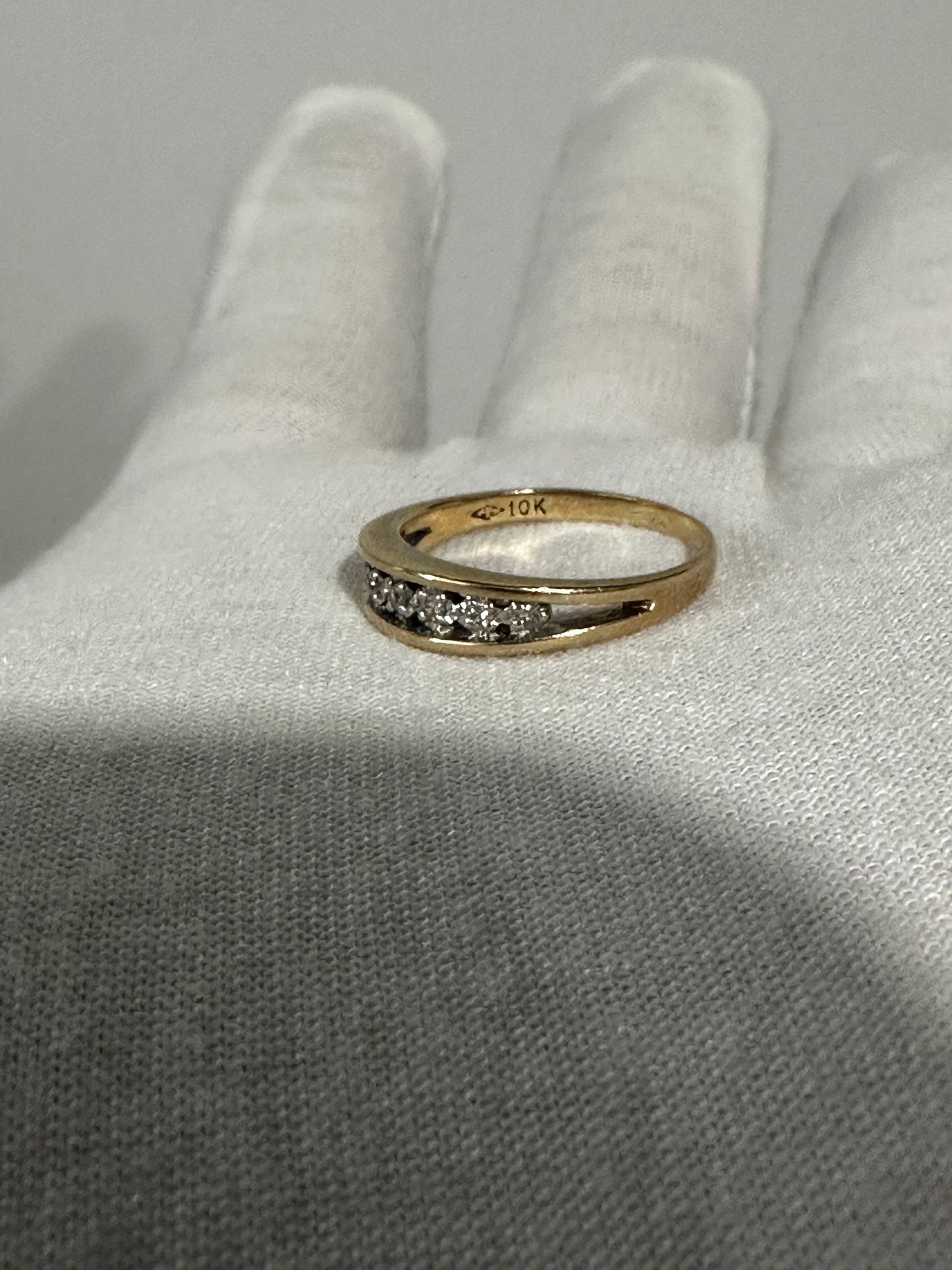 10K Diamond Ring Size 5.5