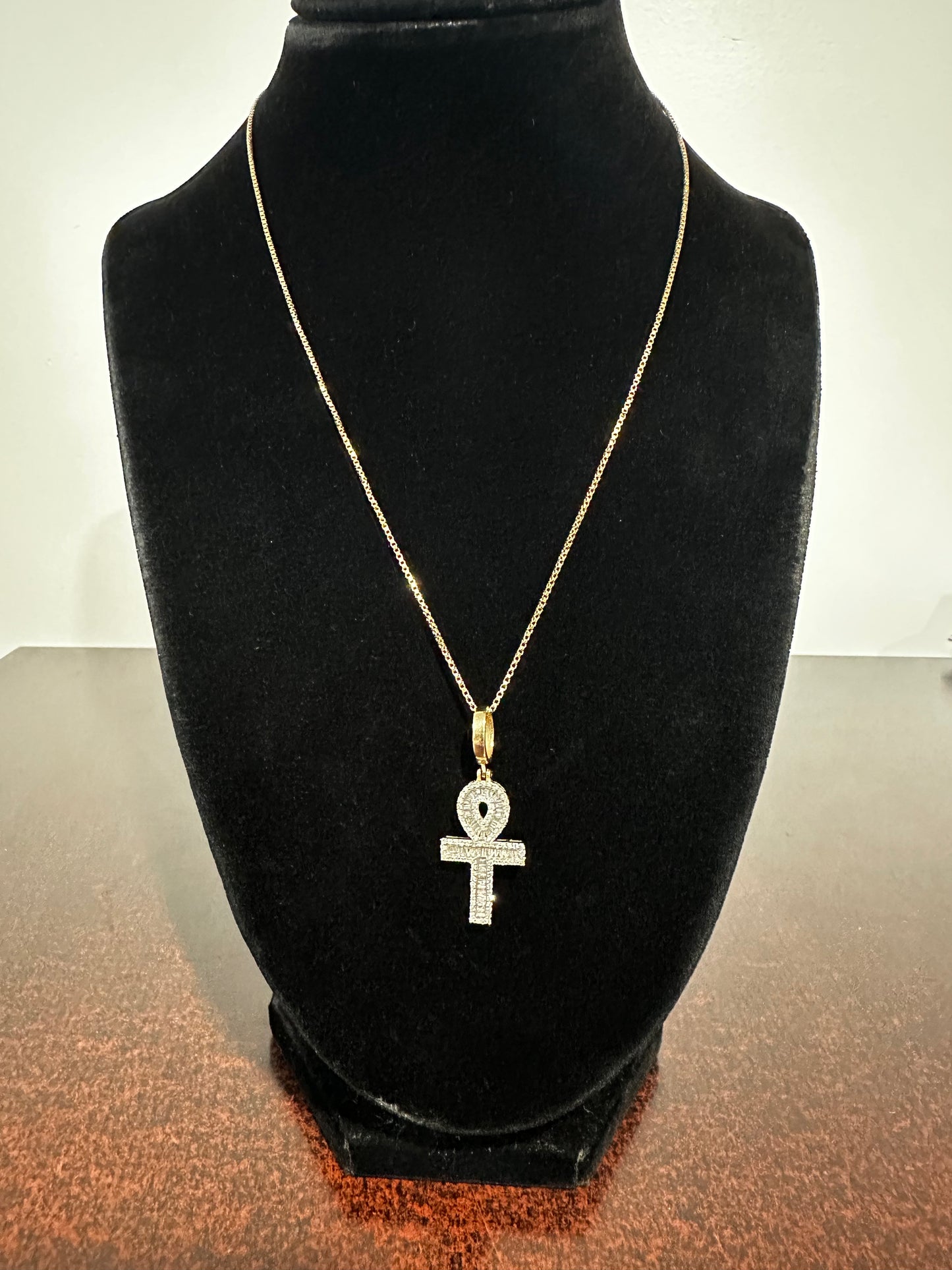 10K Diamond Ankh Pendant & Box Chain 17 3/8”
