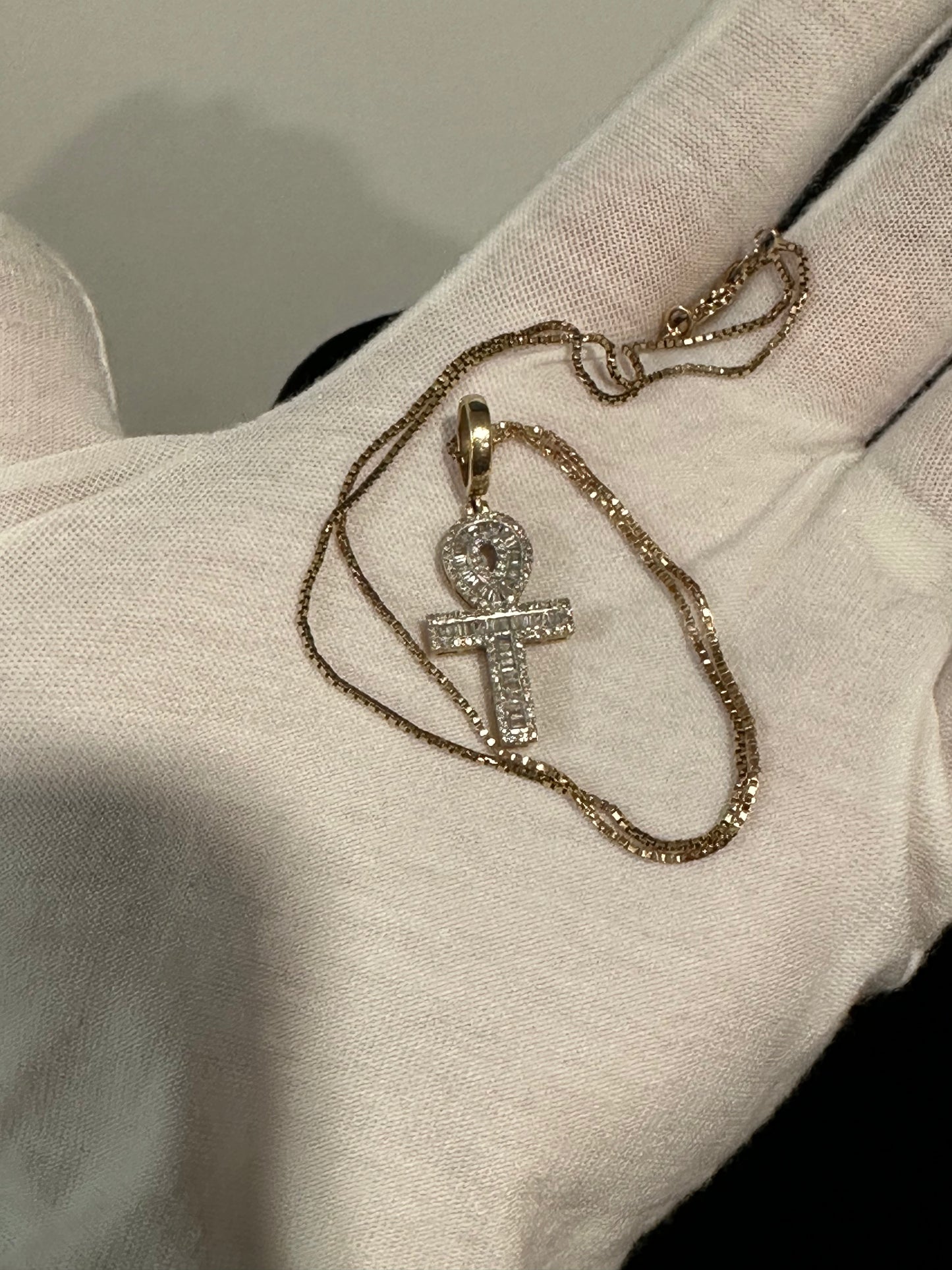 10K Diamond Ankh Pendant & Box Chain 17 3/8”