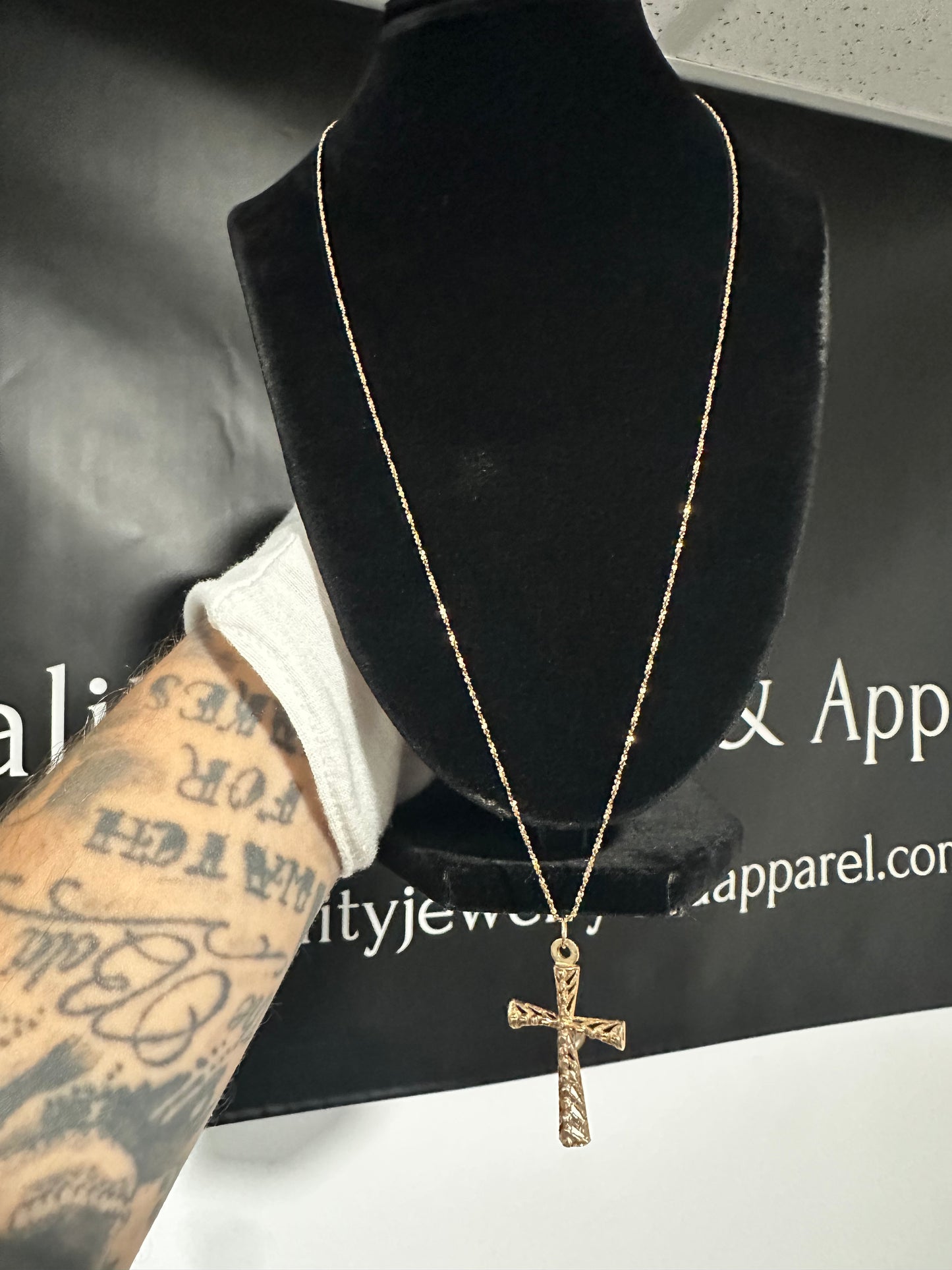 10K Gold Cross Pendant With Spiral Chain 24.25”