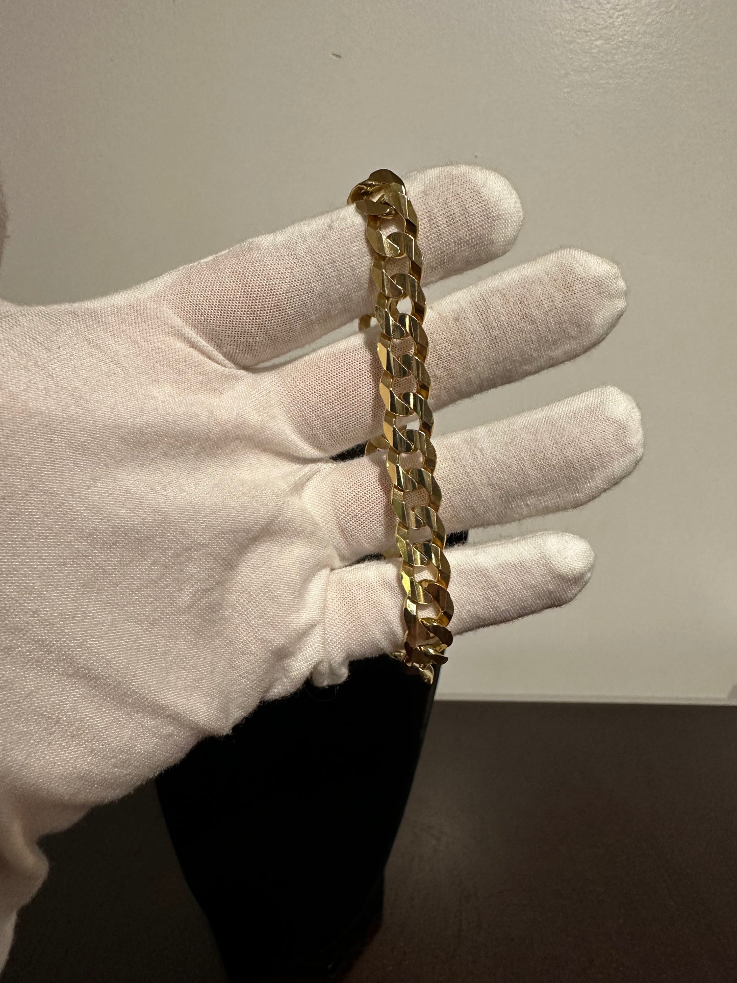 14K Solid Curb Bracelet 8.5”