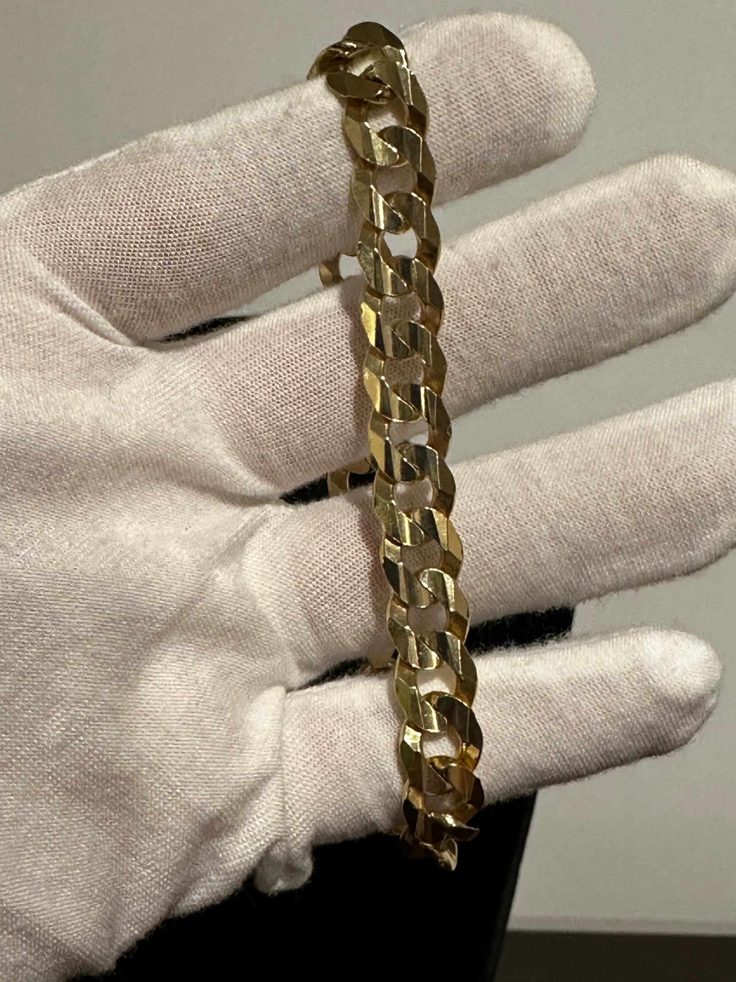 14K Solid Curb Bracelet 8.5”
