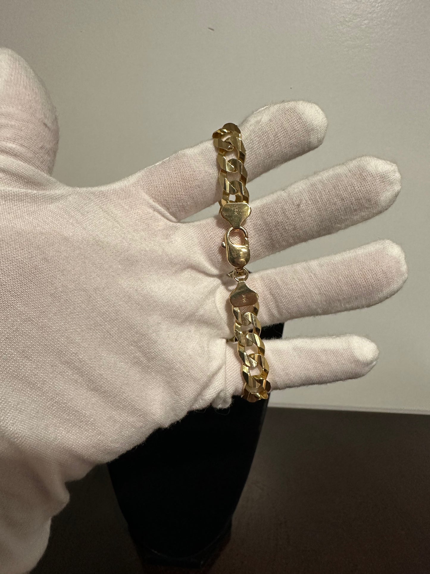 14K Solid Curb Bracelet 8.5”