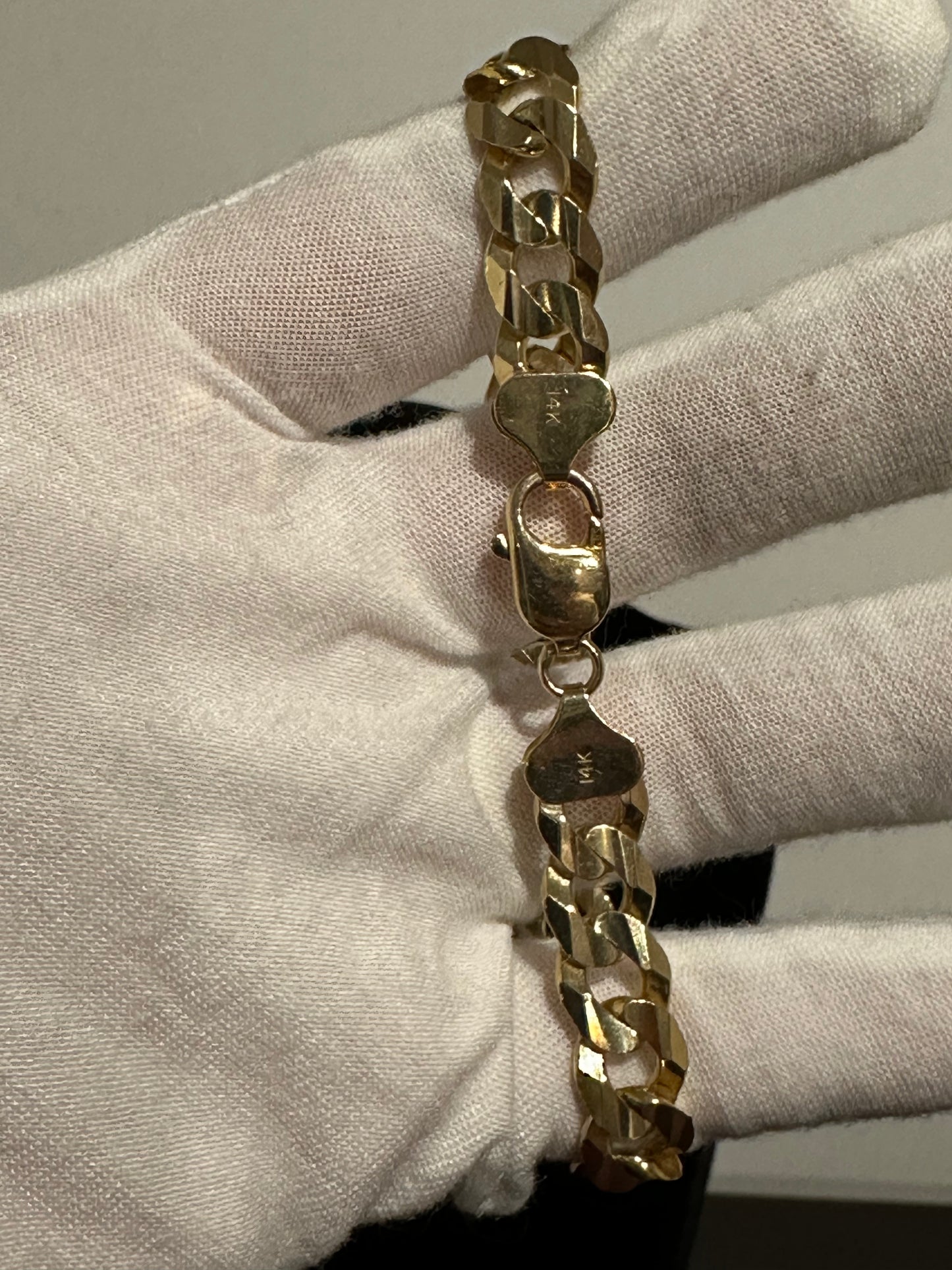 14K Solid Curb Bracelet 8.5”