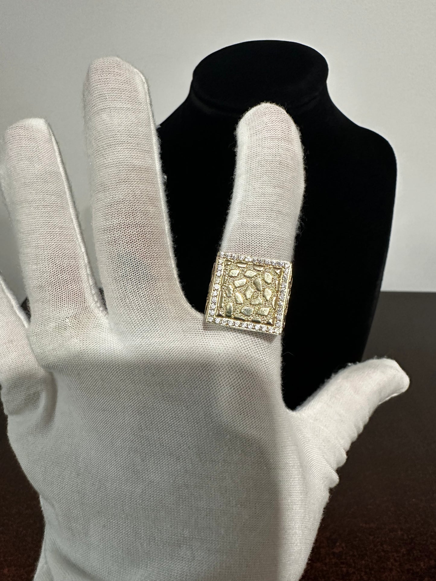 10K Gold CZ Nugget Ring Size 11