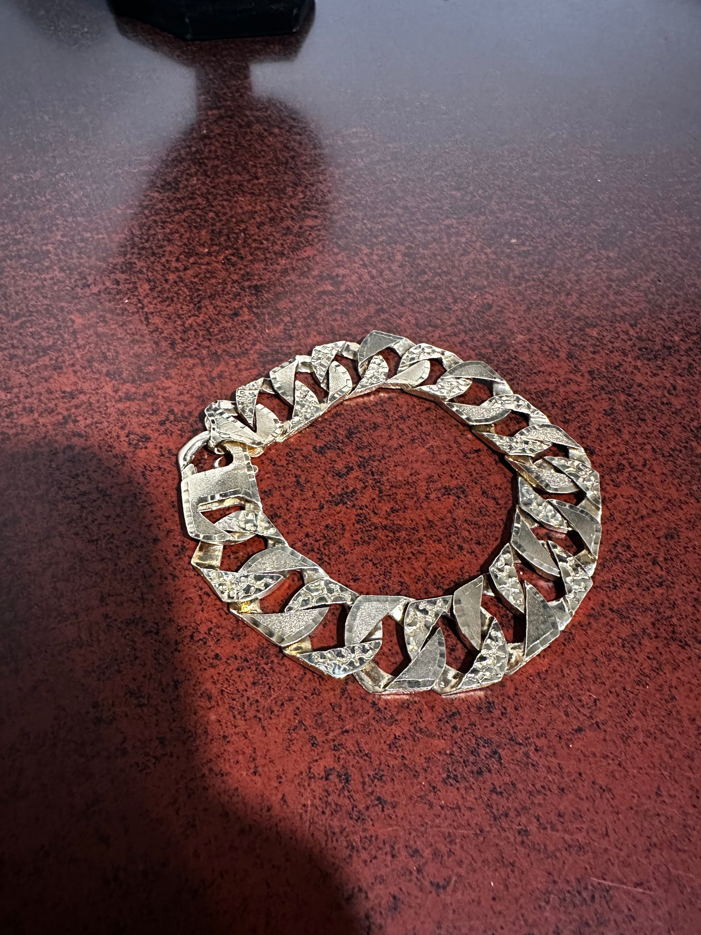 10K Diamond Cut Nugget Bracelet 8.5”