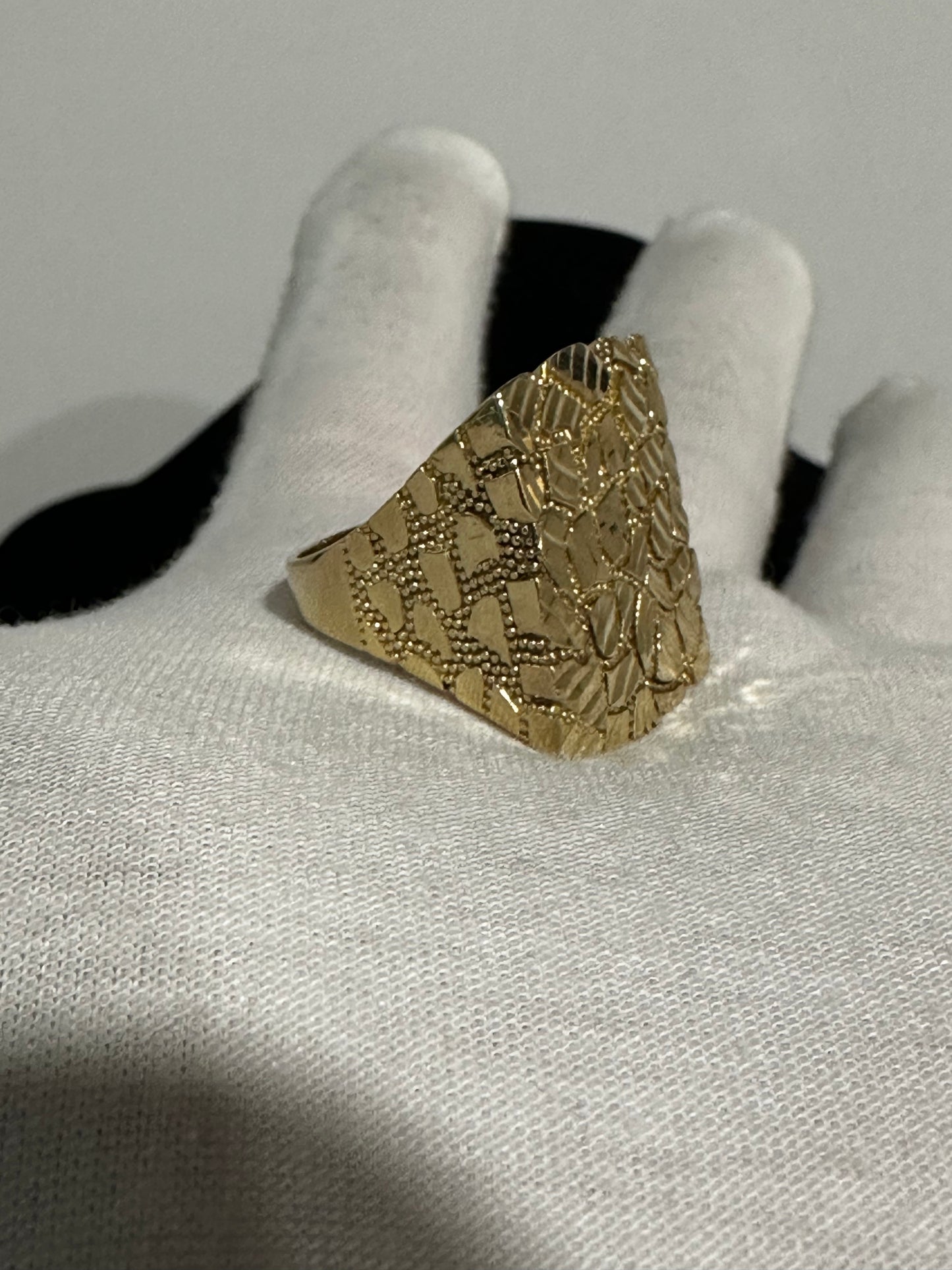 10K Nugget Ring Size 11.5