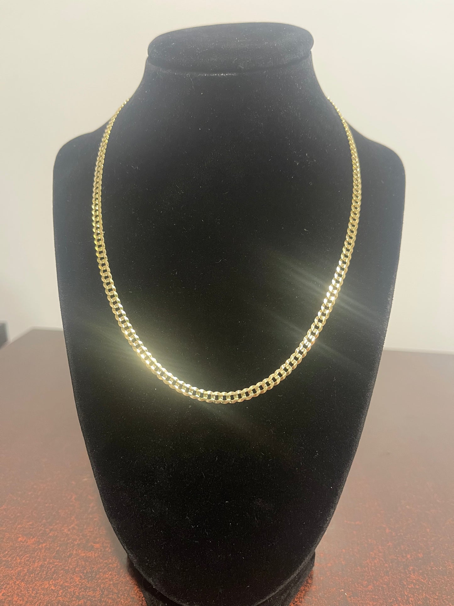 10K Solid Curb Chain 18”