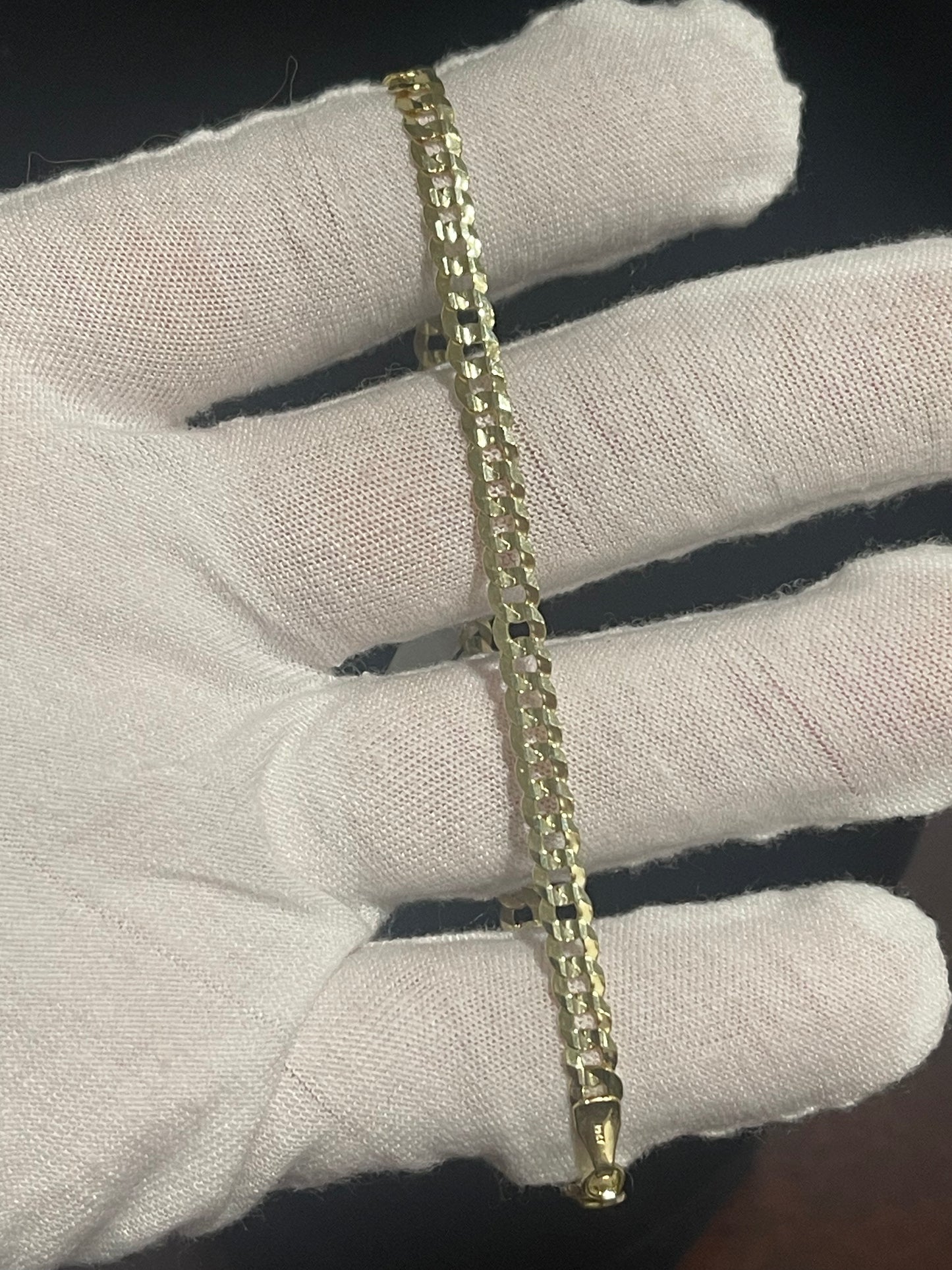 10K Solid Curb Bracelet 8”