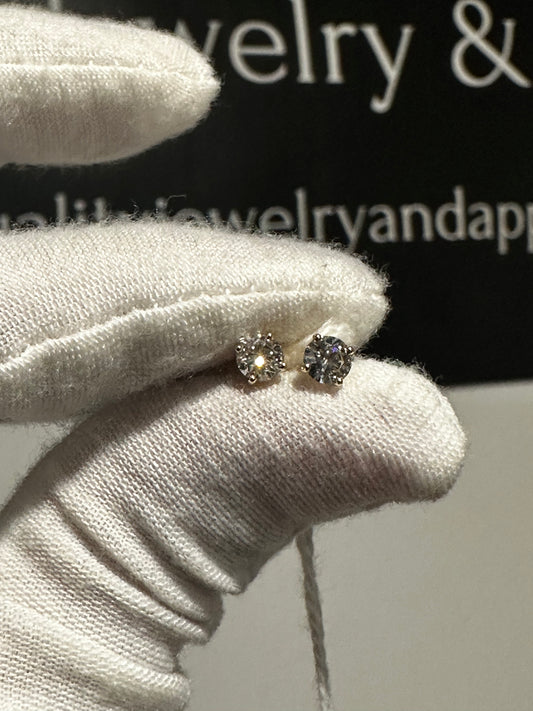 14K VVS 0.56ct Studs