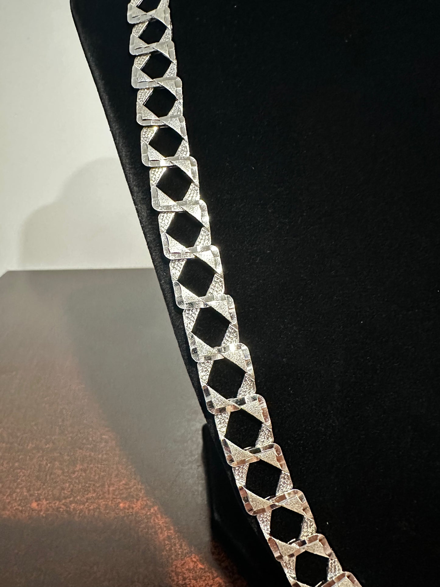 Silver Diamond Cut Chain 24”