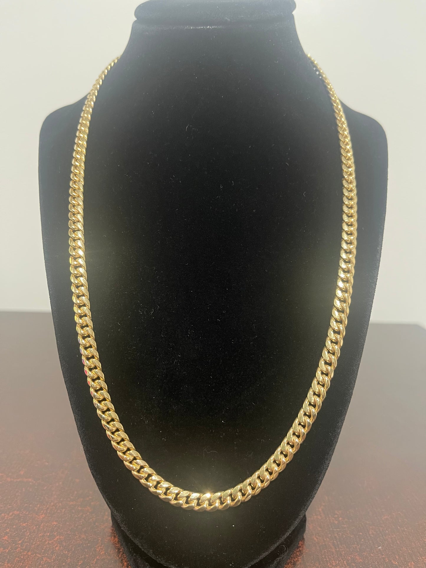 10K Italian Cuban Chain 22”