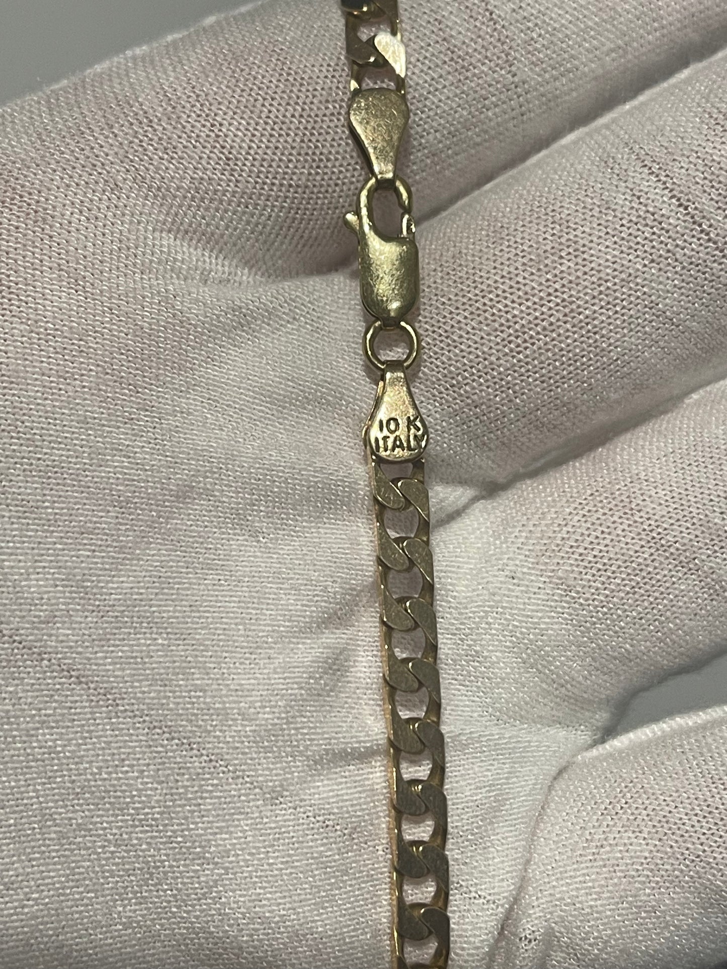 10K Solid Curb Chain 23”