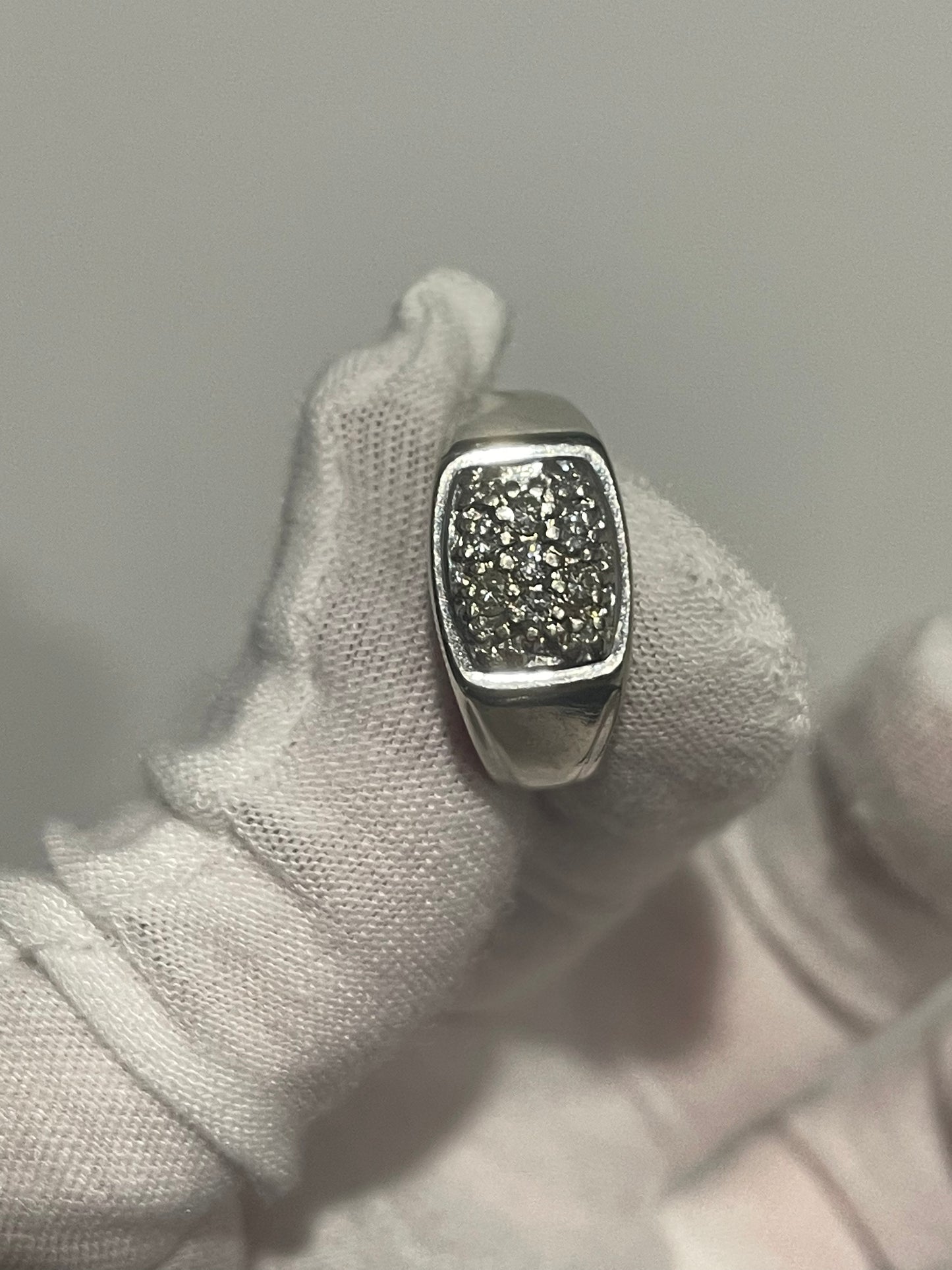 14K White Gold Diamond Ring