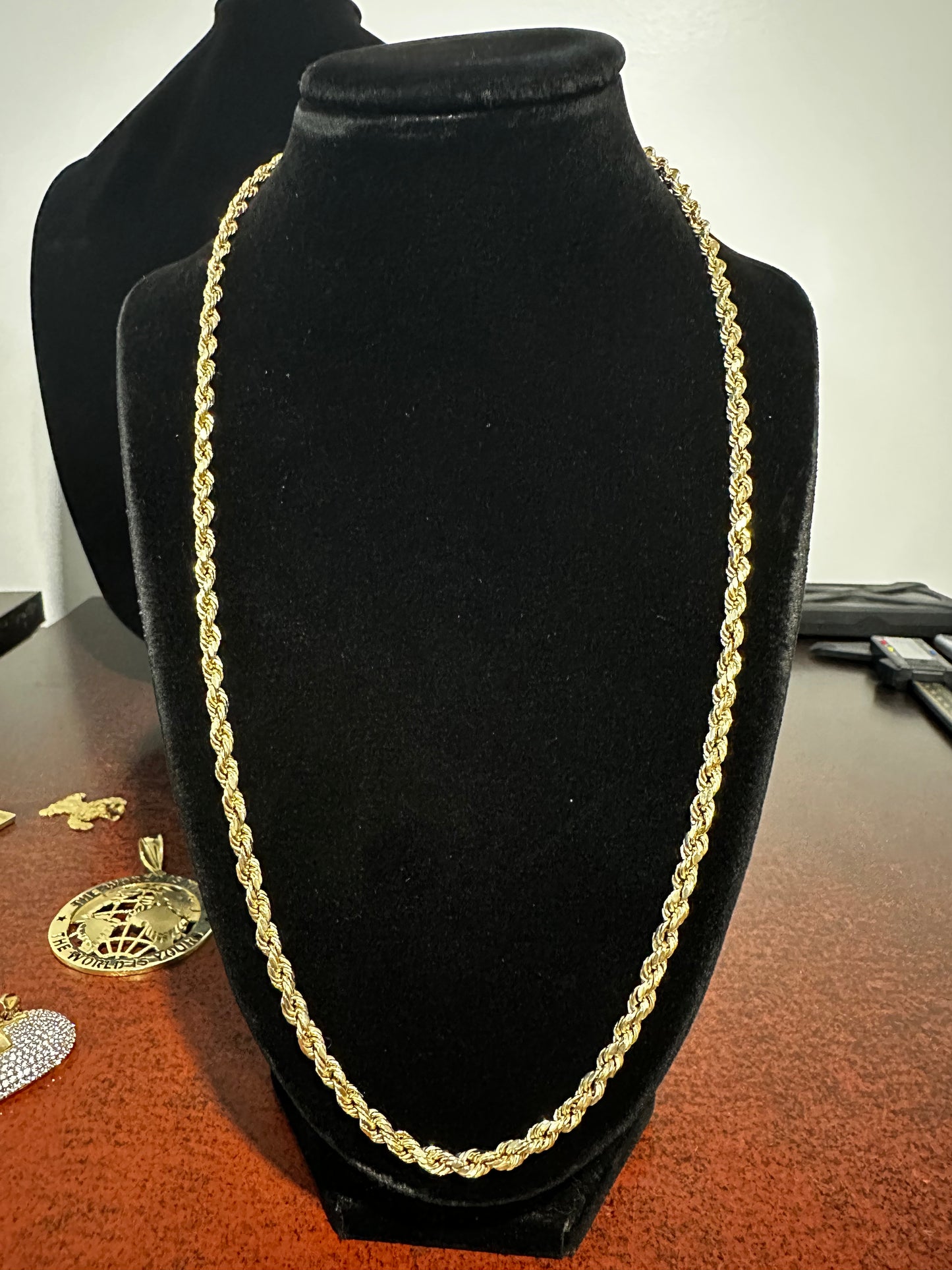 10K Rope Chain 23”