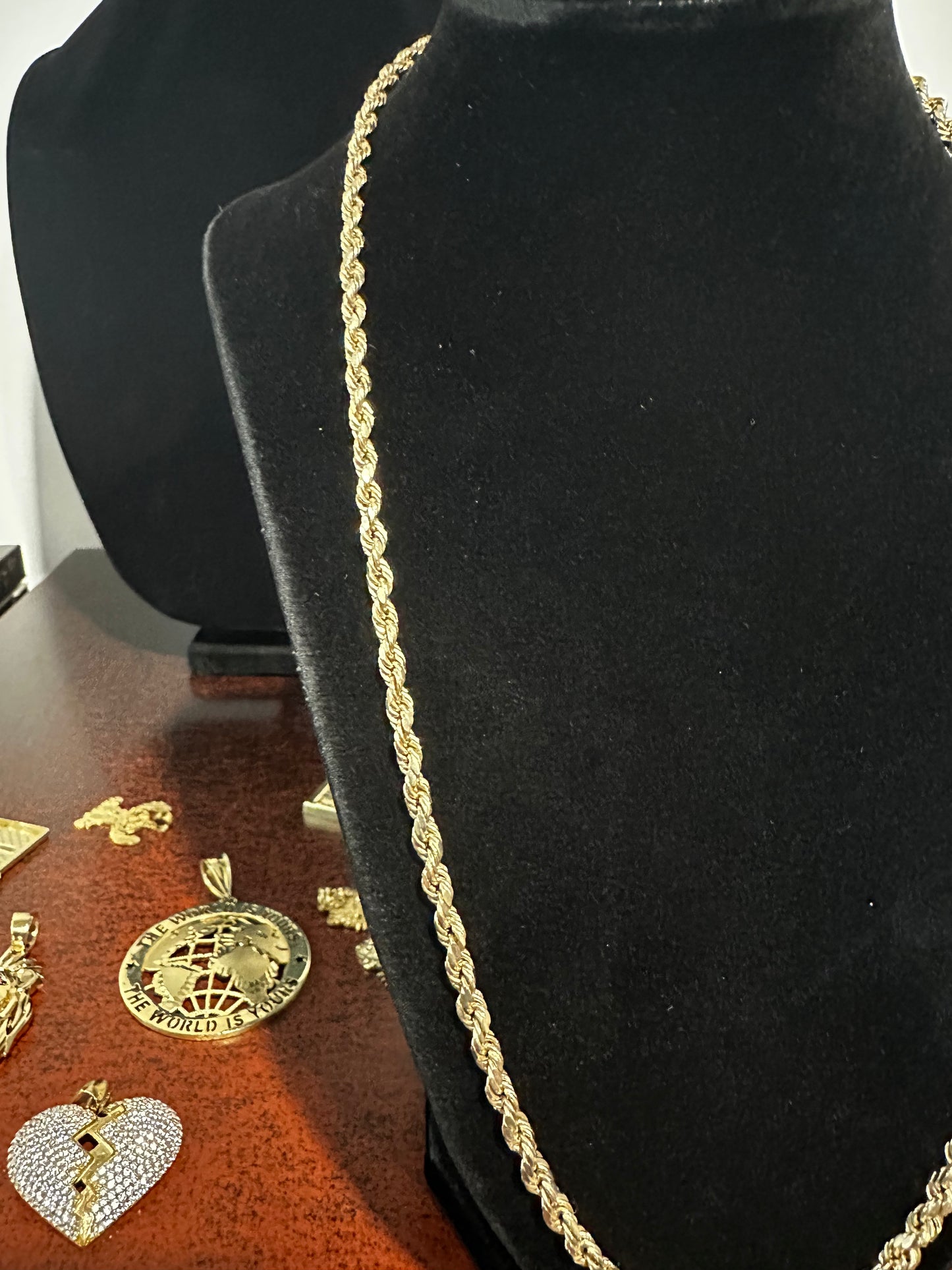 10K Rope Chain 23”