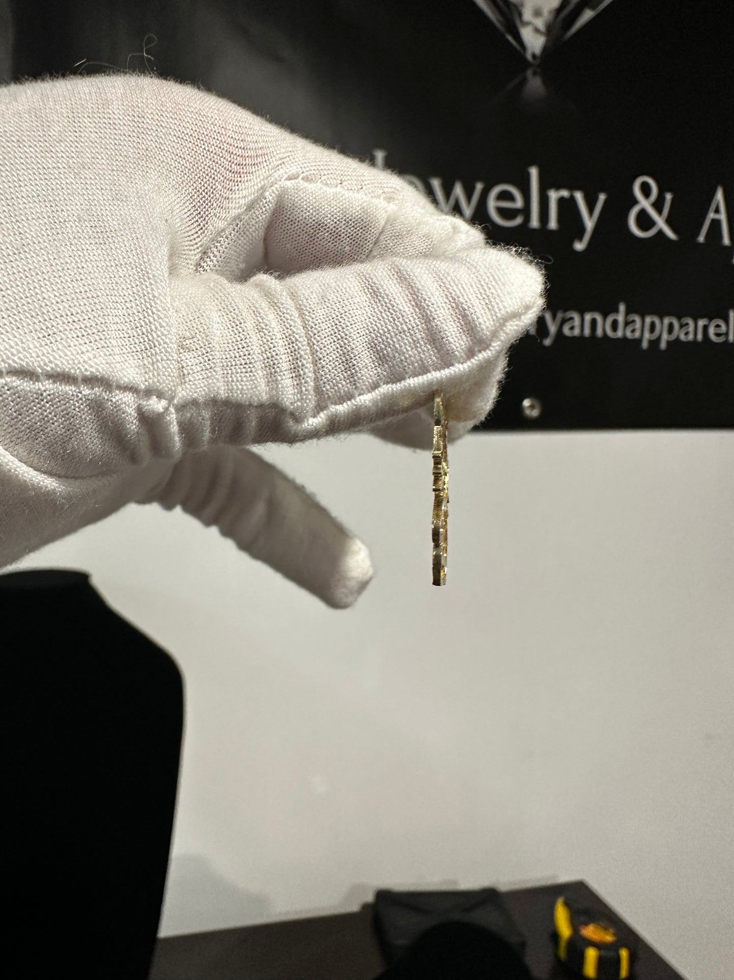 10K Nugget Style “Hello Kitty” Pendant