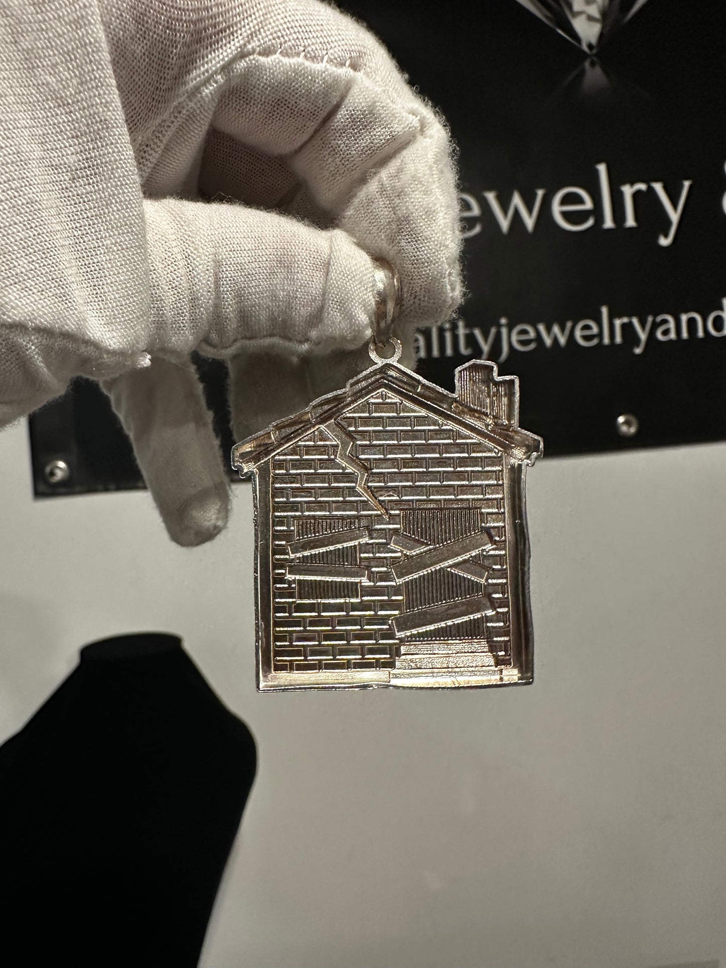 Silver Traphouse Pendant