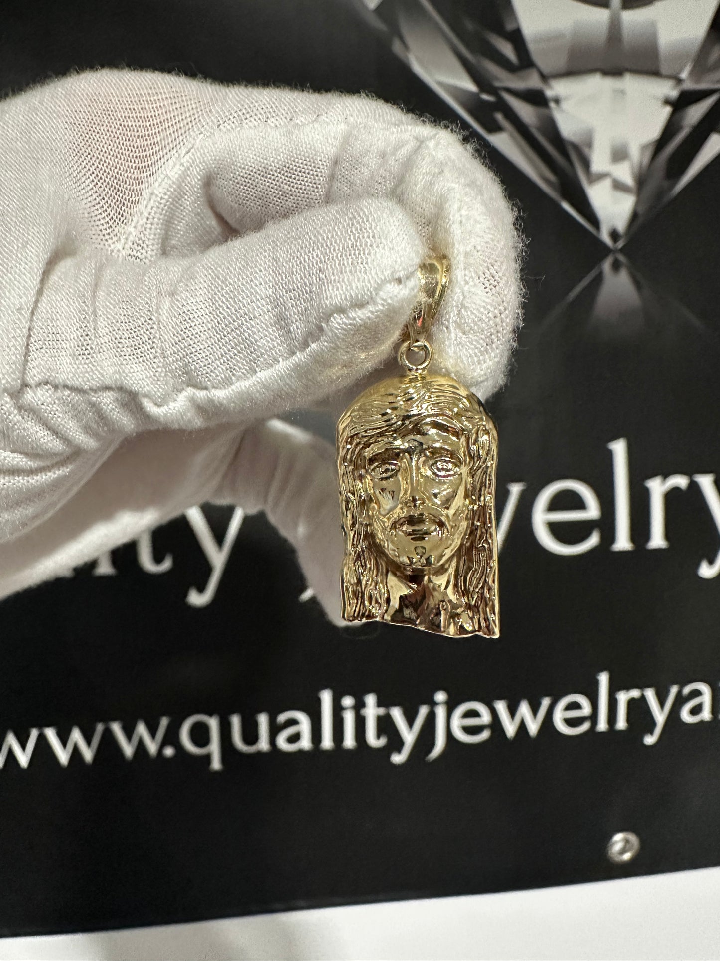 10K Jesus Pendant