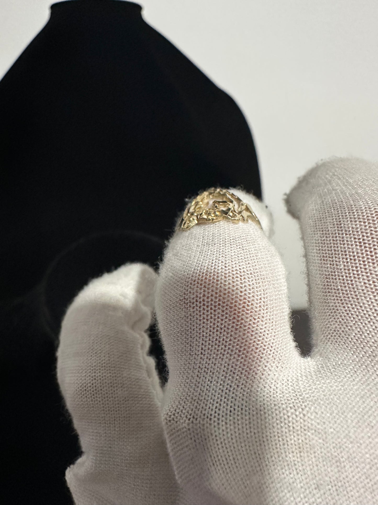 10K Jesus Ring Size 6