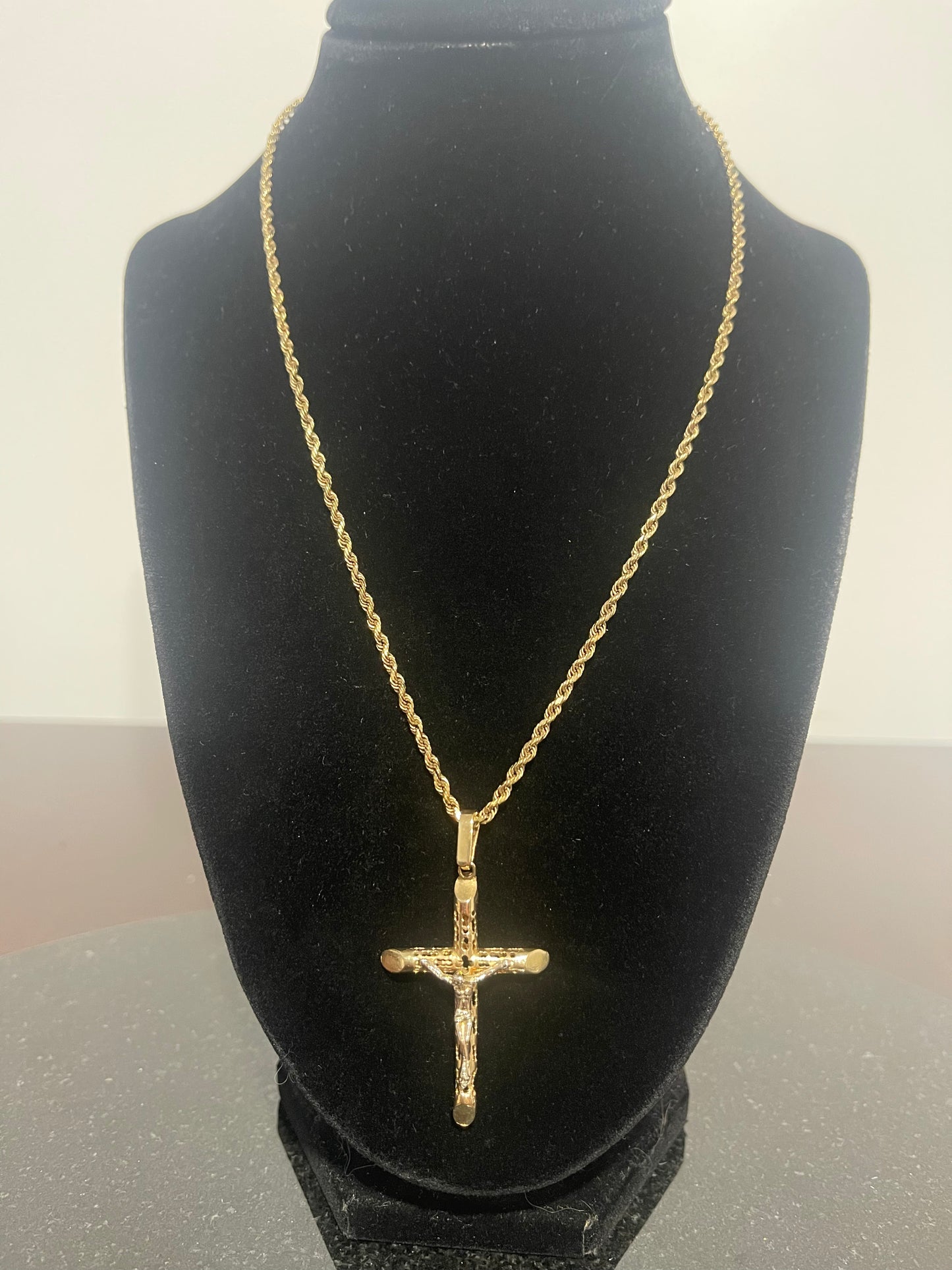 10K 18.5” Solid Rope + Crucifix Combo