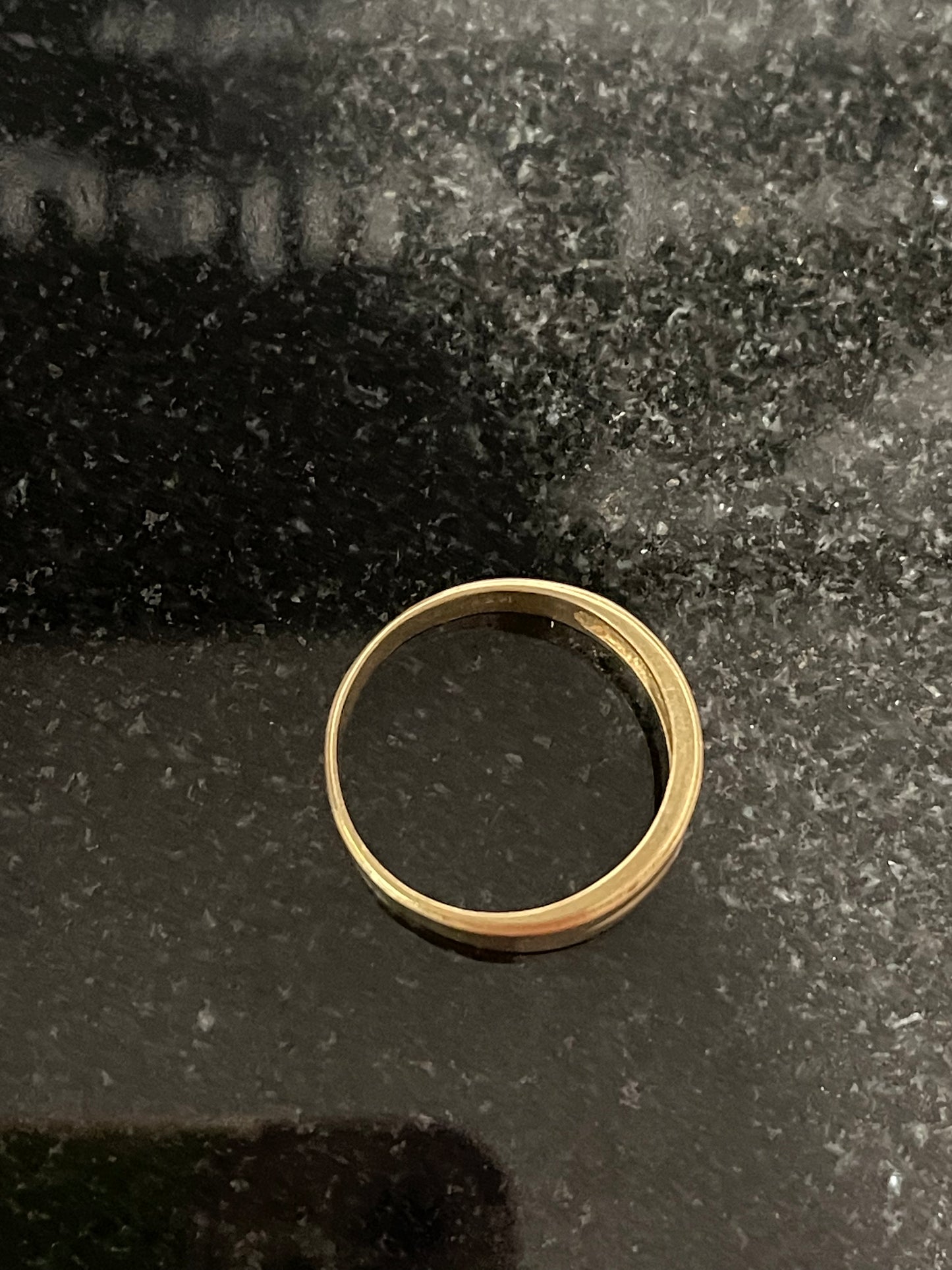 10K Men’s Ring With Diamond