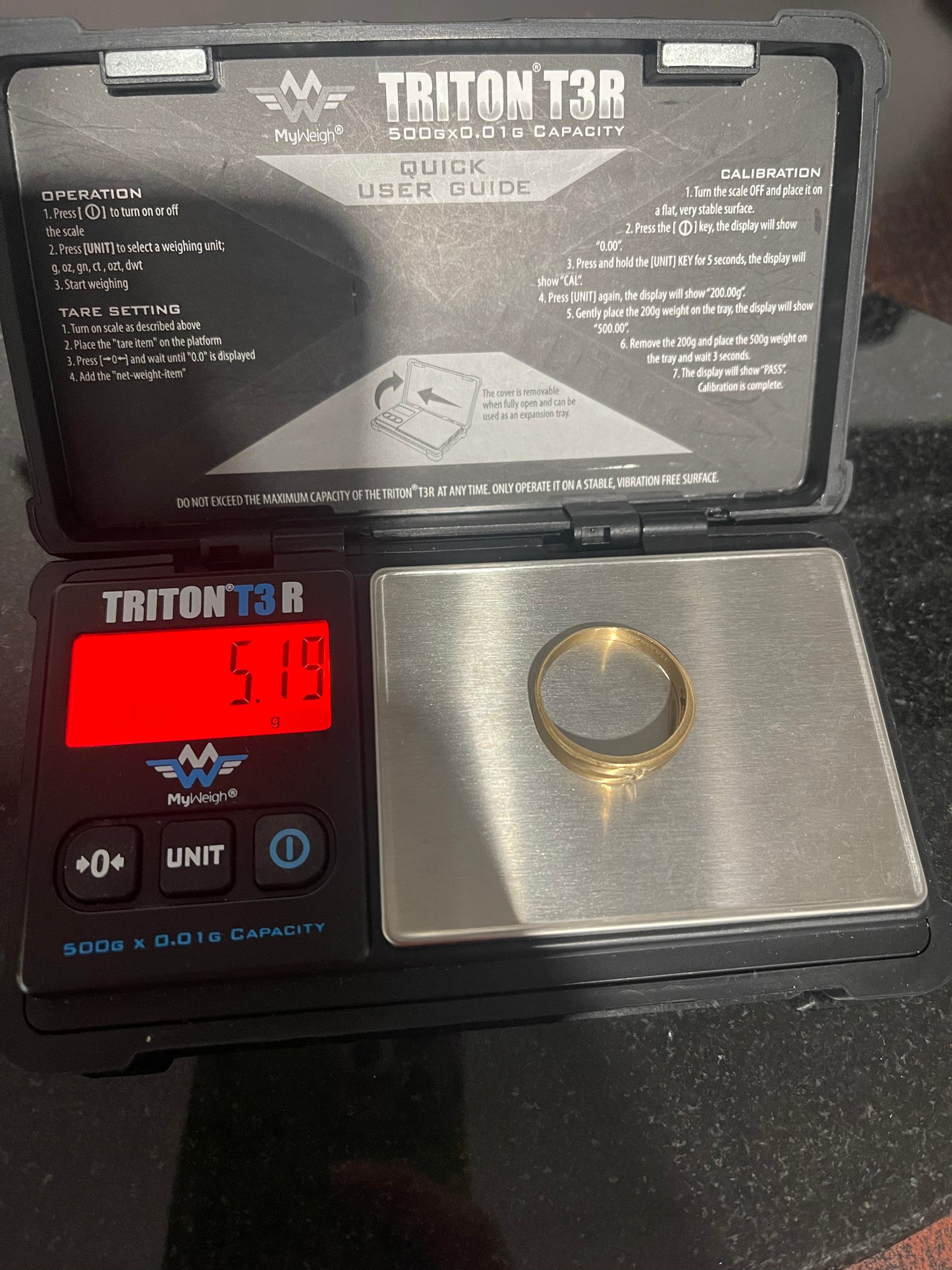 10K Men’s Ring With Diamond